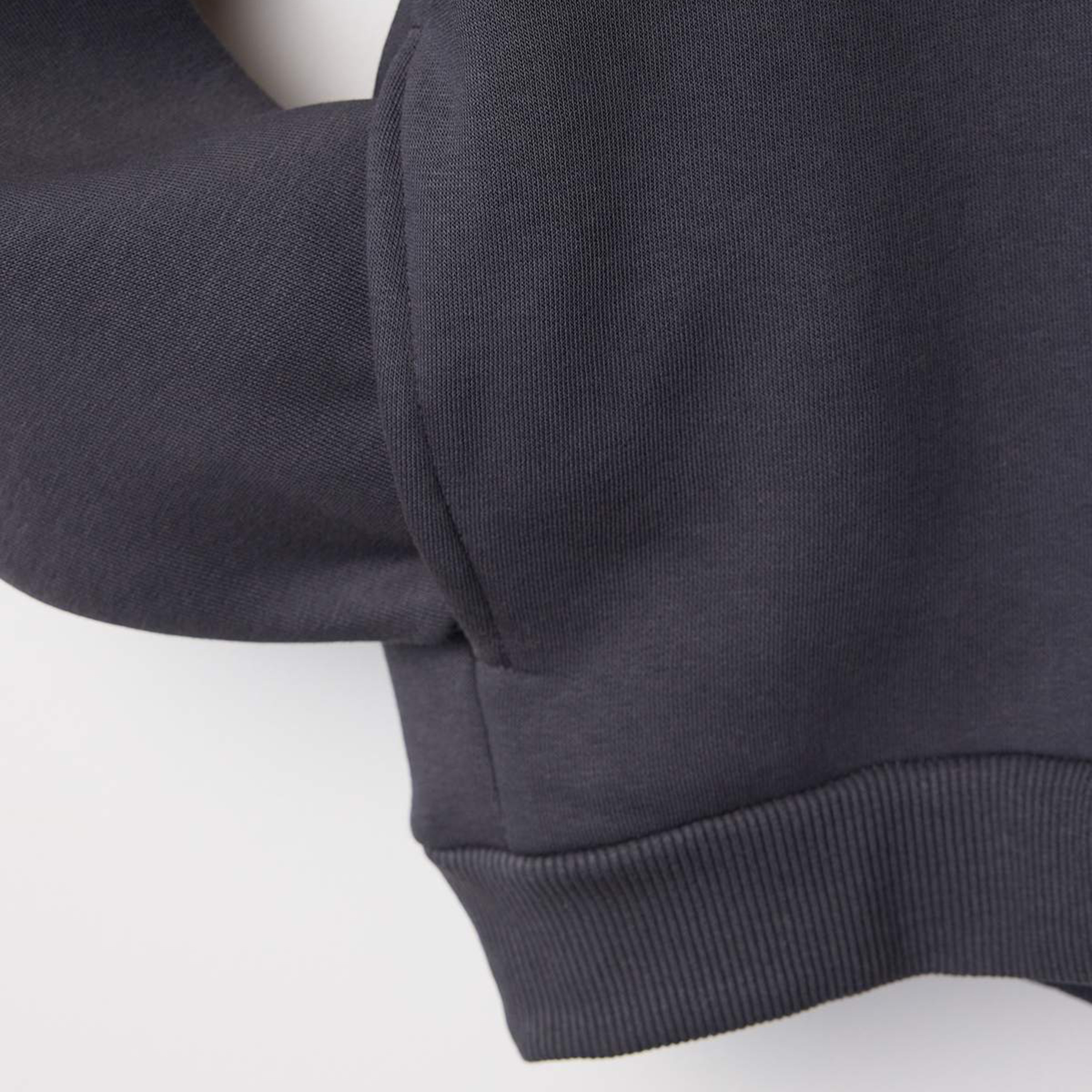 هودي حريمي رمادي بطبعة جرافيك وأكمام ساقطة من ترينديول ميلا-women-clothing-hoodiesandsweatshirts-sweatshirts-image-6