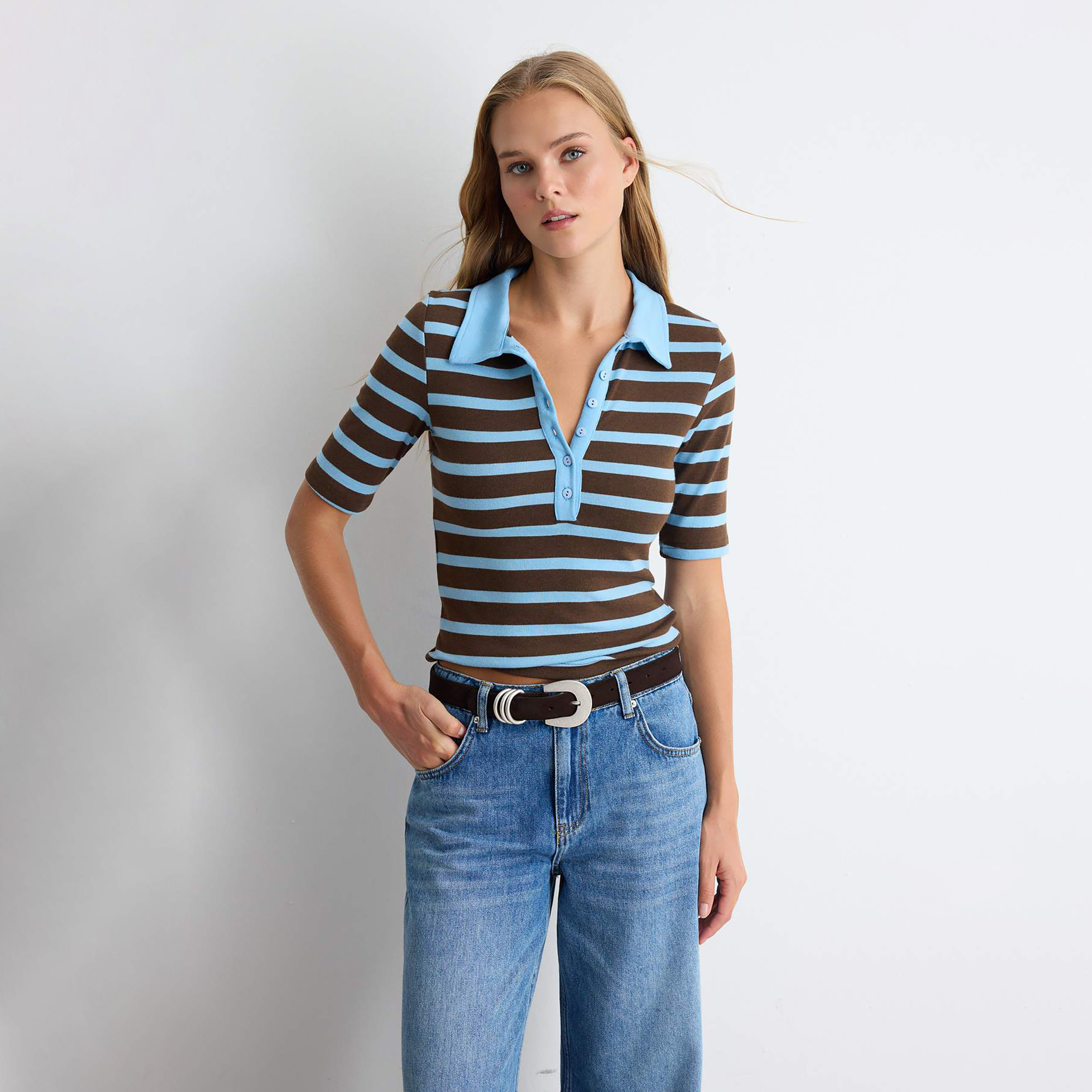 توب تريكو حريمي بني مخطط من القطن بياقة من تريندyolميلا-women-clothing-shirtsandblouses-blouses-image-1
