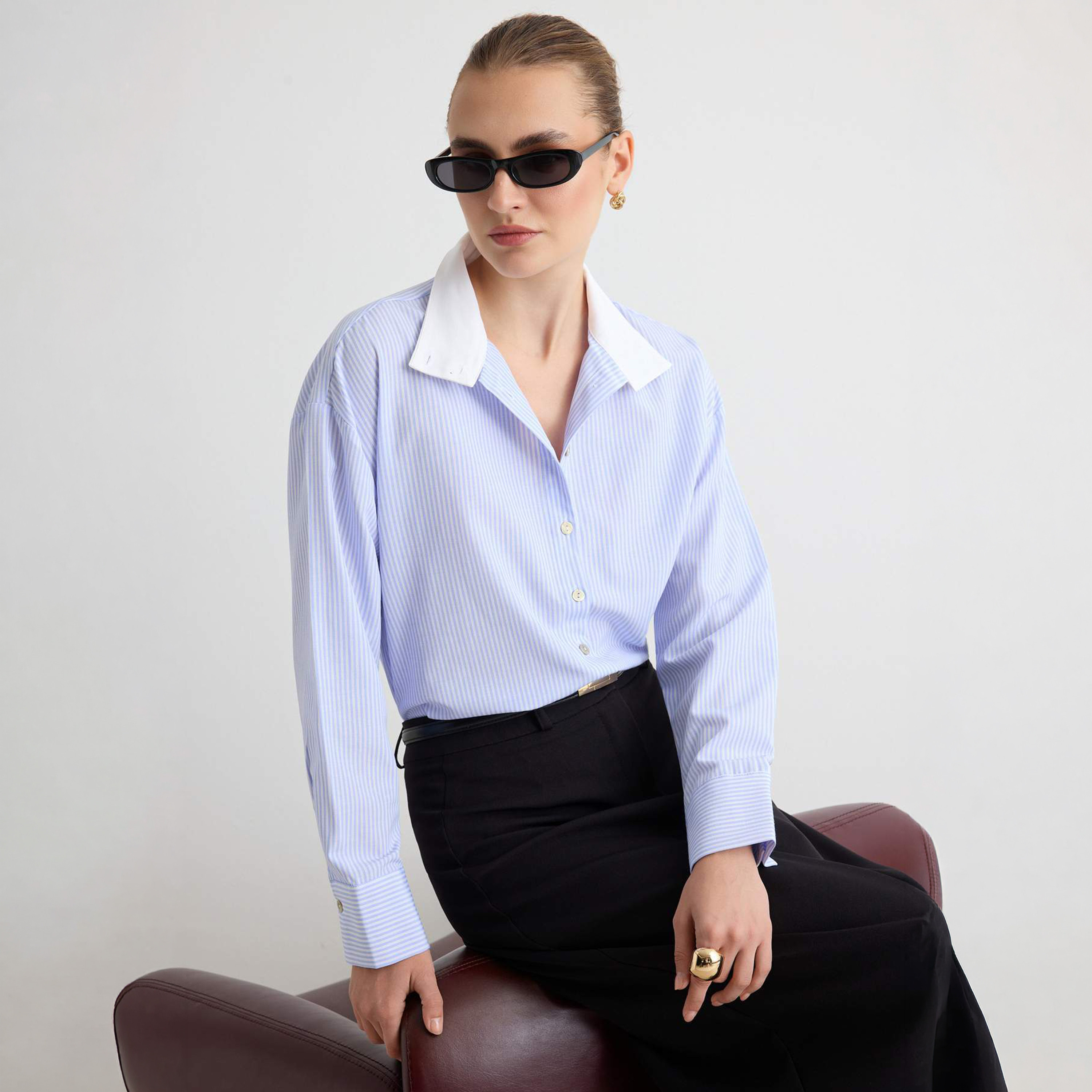 قميص حريمي أزرق مخطط بياقة مرتفعة وأكمام مسدلة من ترينديول ميلا-women-clothing-shirtsandblouses-shirts-image-5