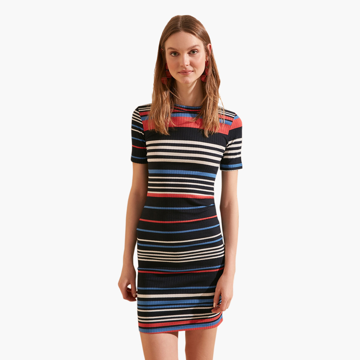 فستان ميدي قصّة ضيقة مخطط بياقة ضيقة وأكمام قصيرة من ترينديول-women-clothing-dresses-image-2