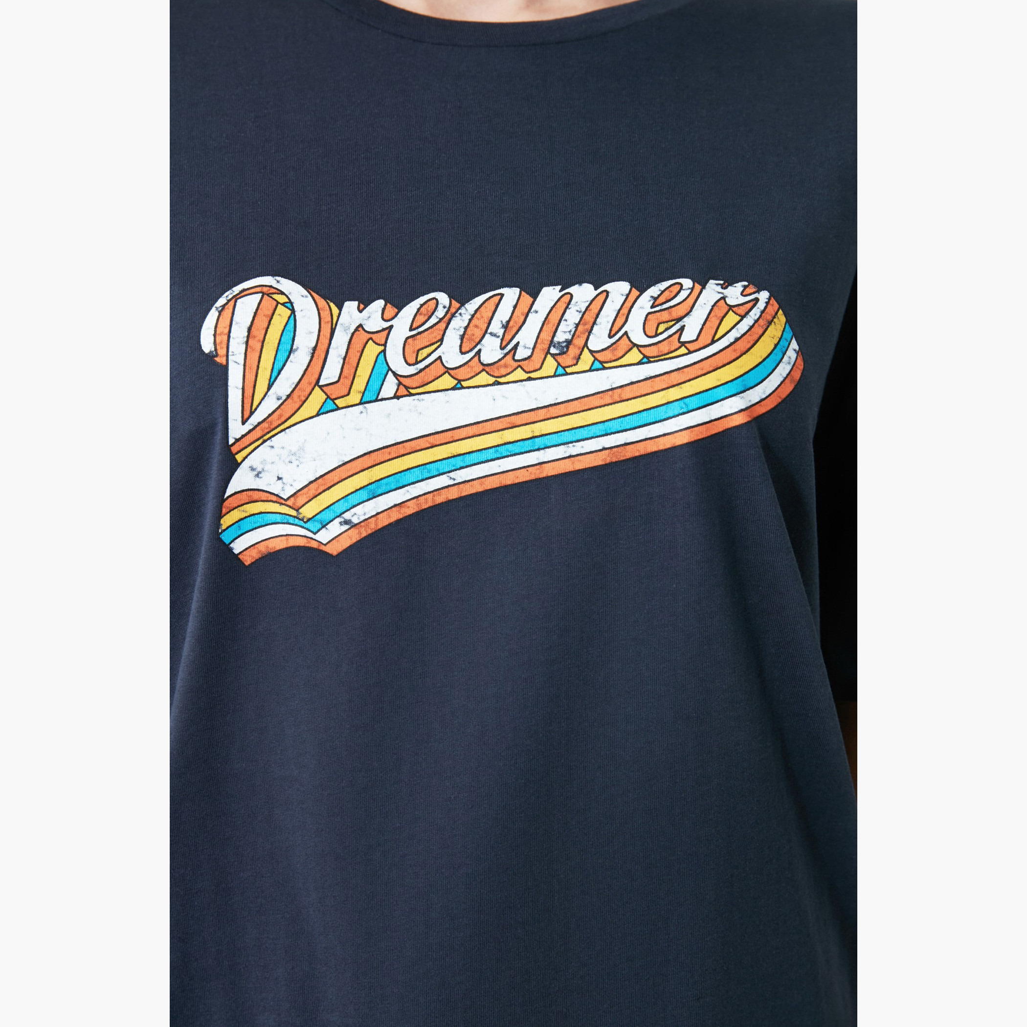 تيشيرت بياقة ضيقة وأكمام قصيرة وطبعات جرافيك من ترينديول-women-clothing-tshirts-image-3