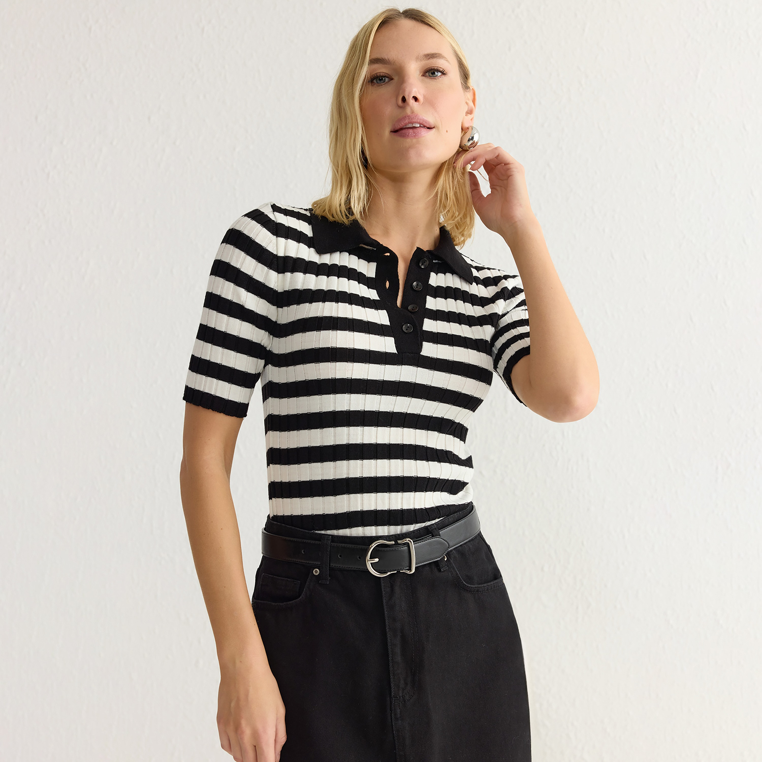 Trendyolmilla Black Striped Collared Women's Knit Top-women-clothing-shirtsandblouses-blouses-image-1