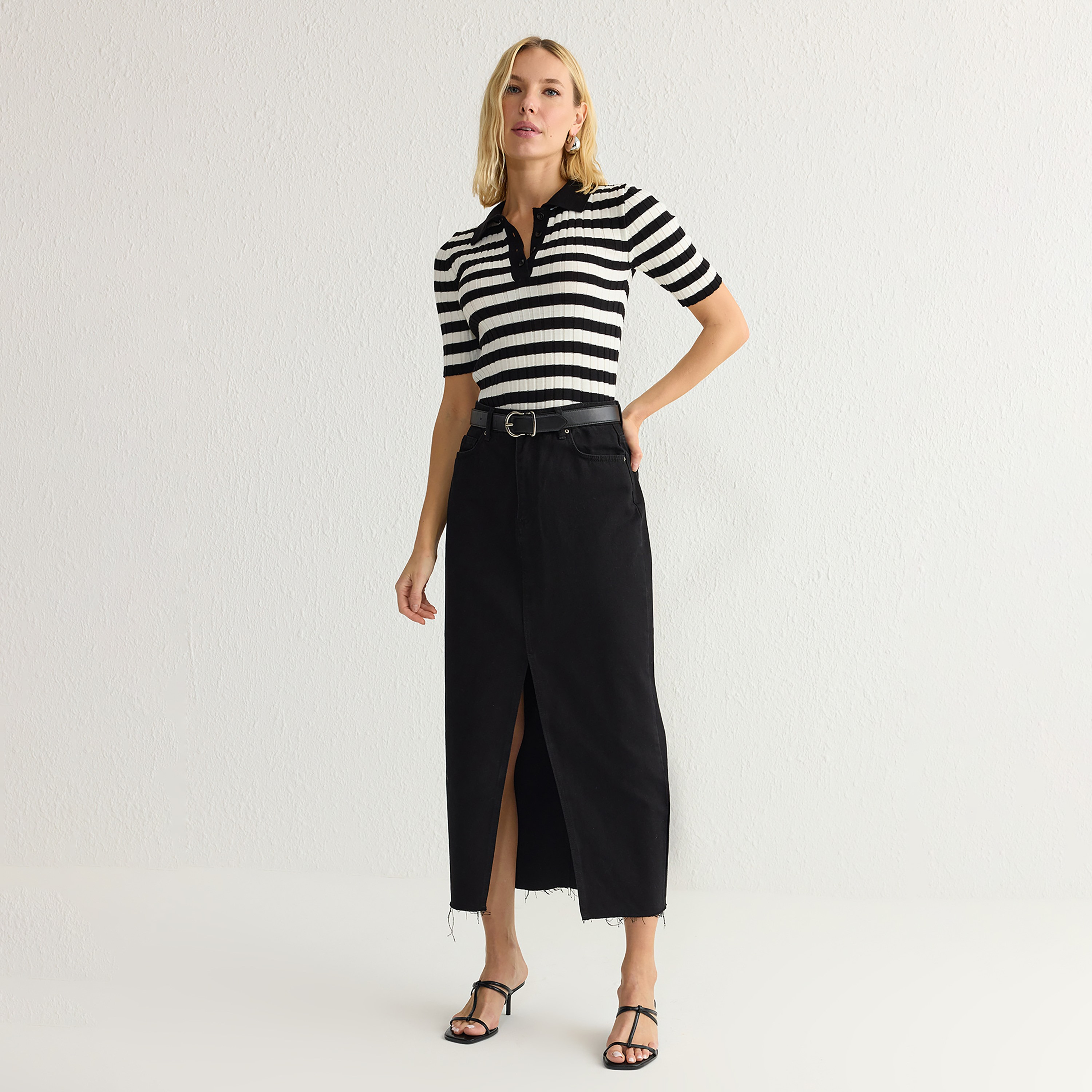 Trendyolmilla Black Striped Collared Women's Knit Top-women-clothing-shirtsandblouses-blouses-image-2