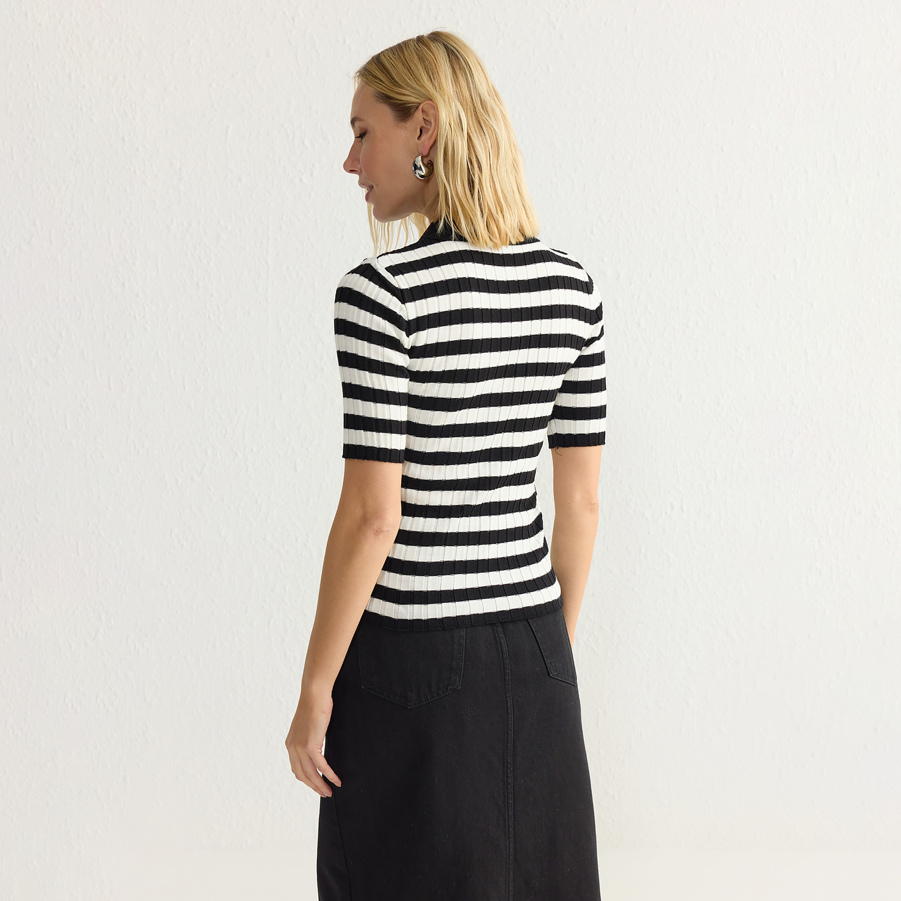 Trendyolmilla Black Striped Collared Women's Knit Top-women-clothing-shirtsandblouses-blouses-image-3