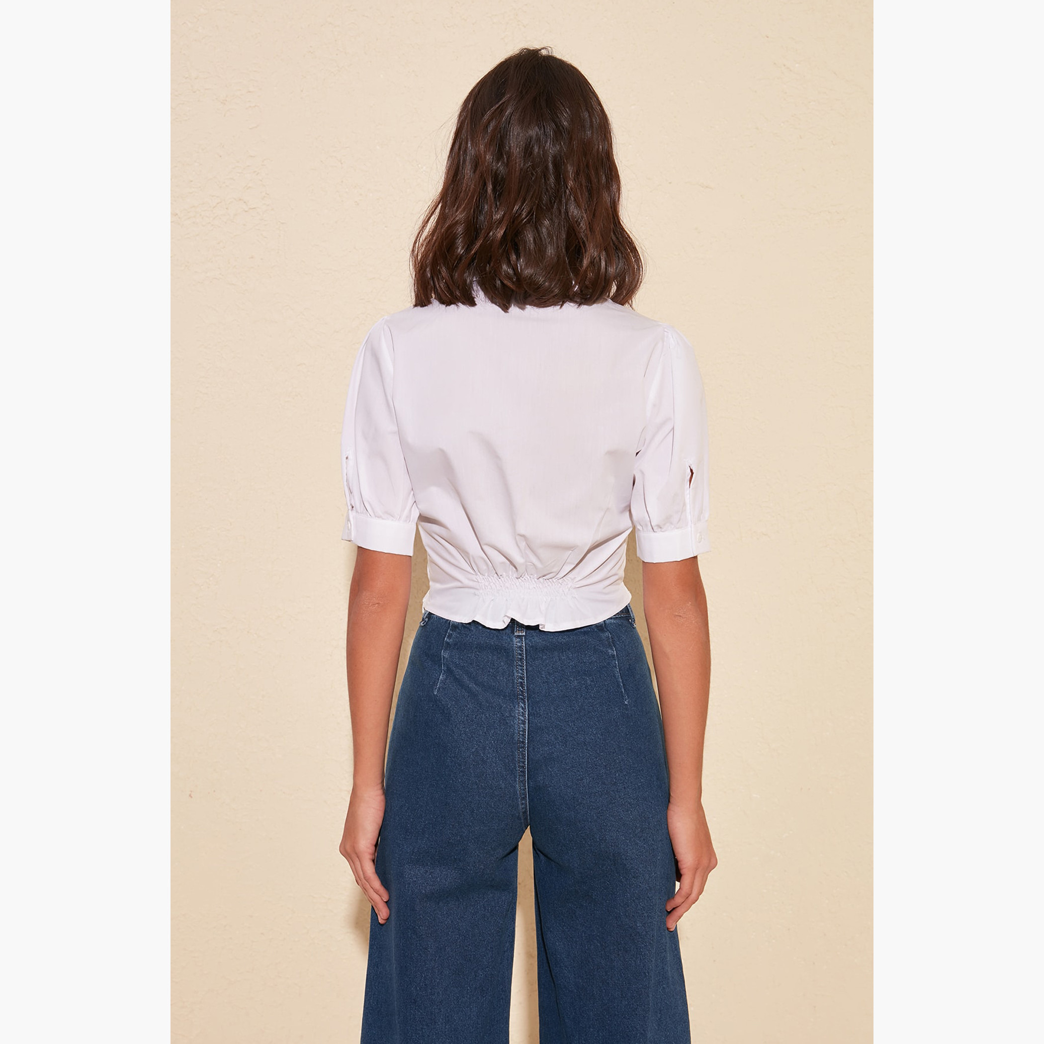 Trendyol Solid V-neck Top with Short Sleeves-women-clothing-shirtsandblouses-blouses-image-4