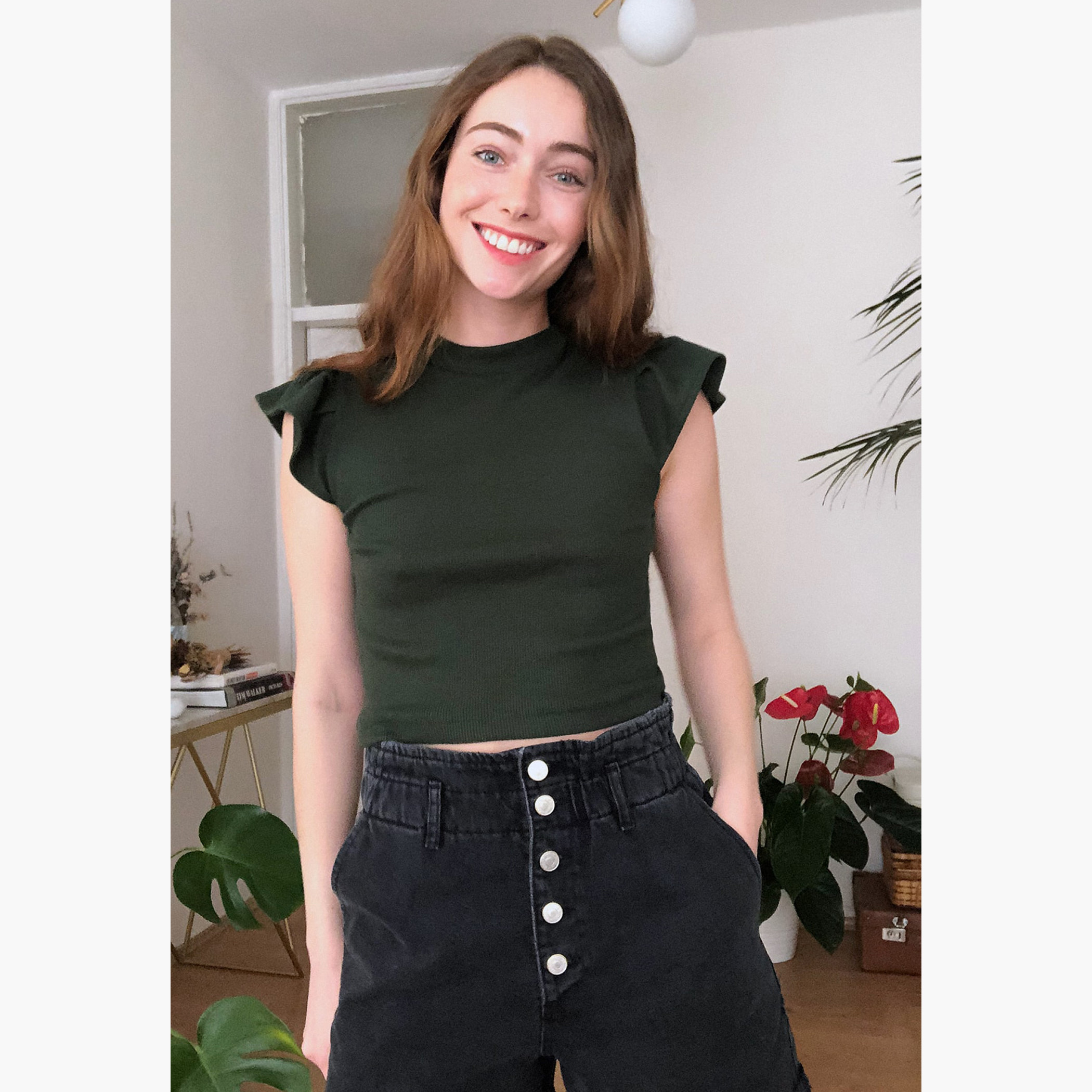بلوزة قصيرة بارزة الملمس بياقة عالية وأكمام كاب من ترينديول-women-clothing-shirtsandblouses-blouses-image-2