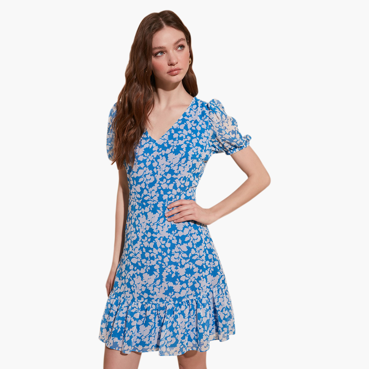 فستان قصير آيه لاين بطبعات وأكمام قصيرة وياقة V من ترينديول-women-clothing-dresses-image-1