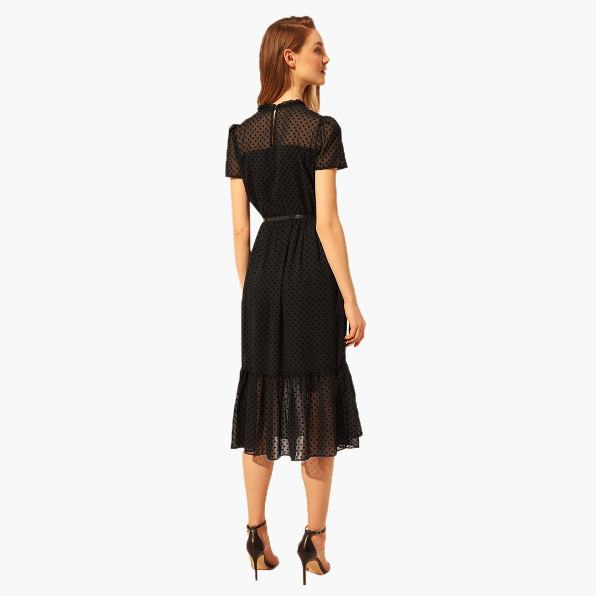 فستان ميدي منقط برقبة كشكش من ترينديول-women-clothing-dresses-image-5