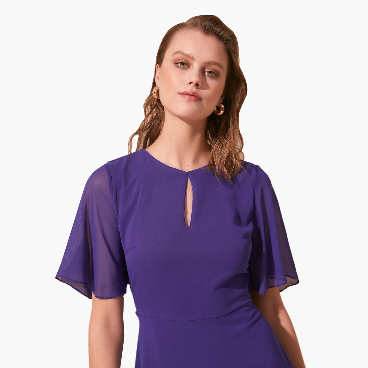 فستان ميني منسدل بتفاصيل كشكش وأكمام لامعة من ترينديول-women-clothing-dresses-image-3