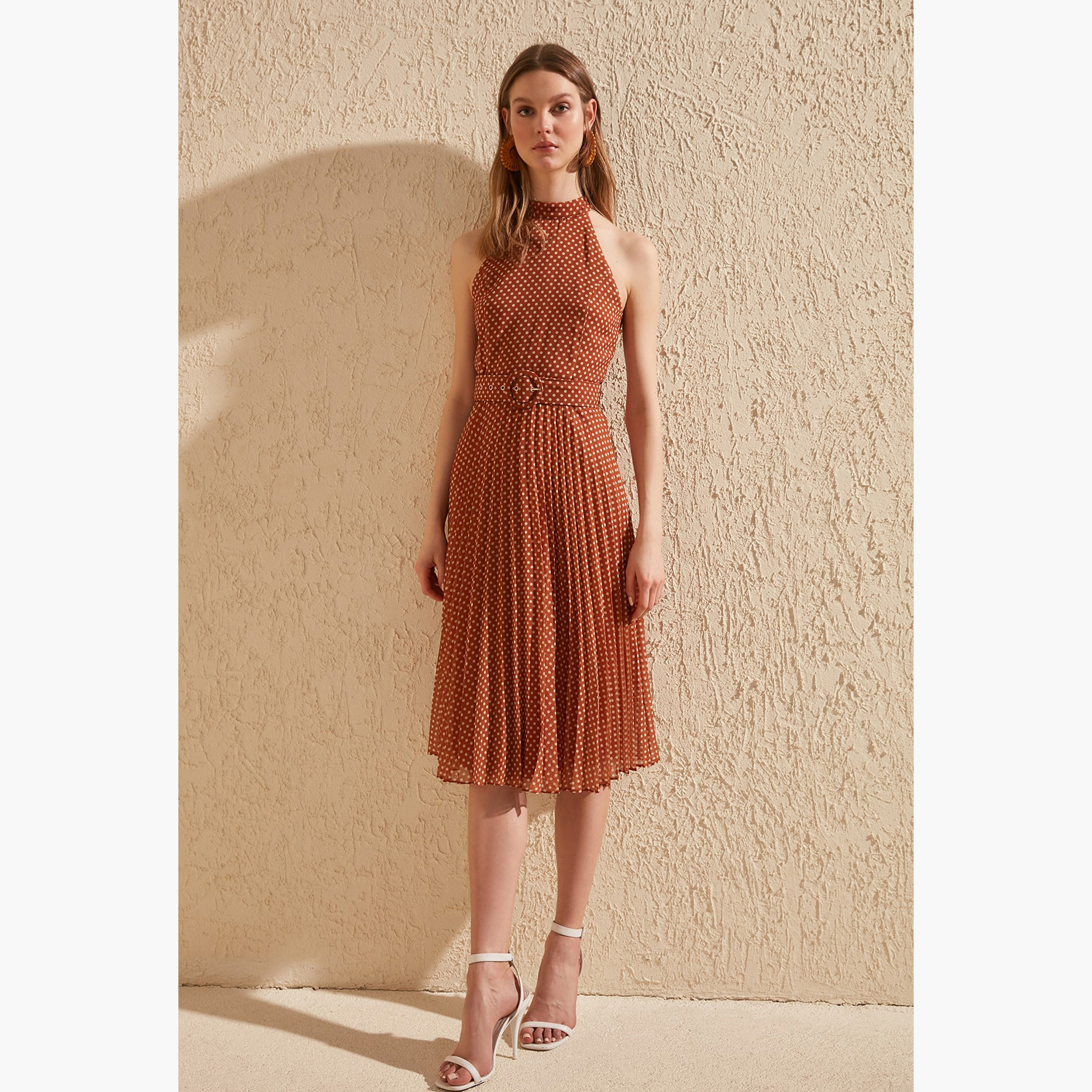 Trendyol Polka Dotted Midi A-line Sleeveless Dress with Halter Neck-women-clothing-dresses-image-2