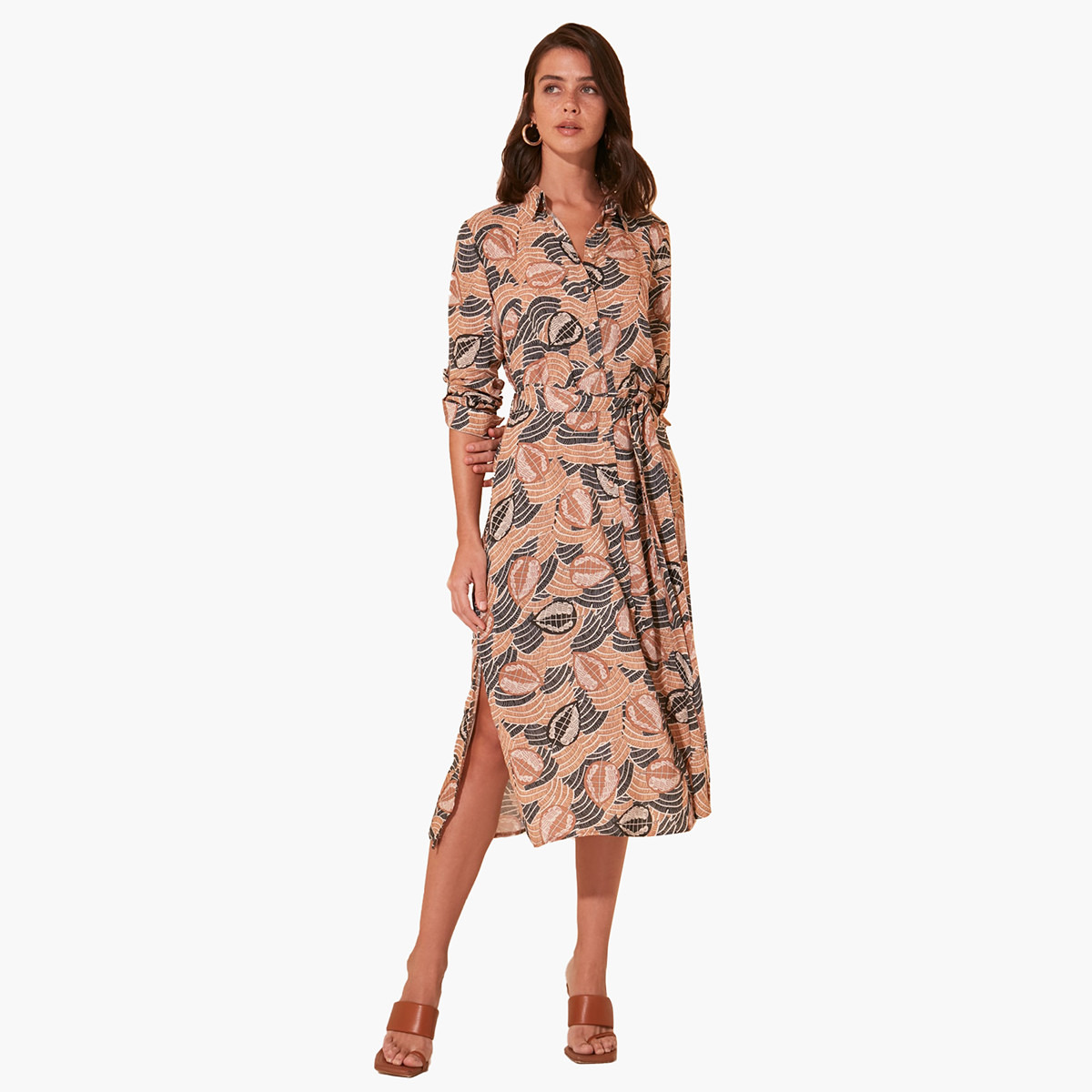 فستان واسع متوسط الطول بأكمام 3/4 وياقة عادية وطبعات من ترينديول-women-clothing-dresses-image-2