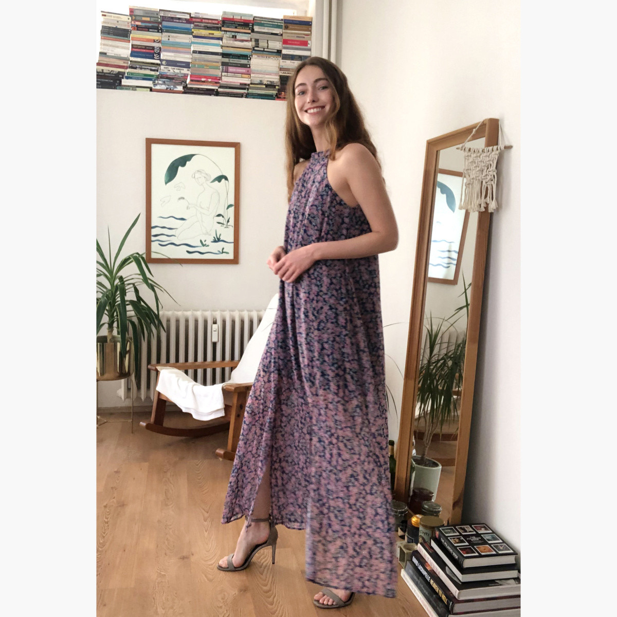 فستان طويل دون أكمام بفتحة جانبية وطبعات من ترينديول-women-clothing-dresses-image-4