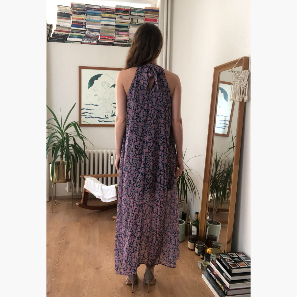 فستان طويل دون أكمام بفتحة جانبية وطبعات من ترينديول-women-clothing-dresses-image-6