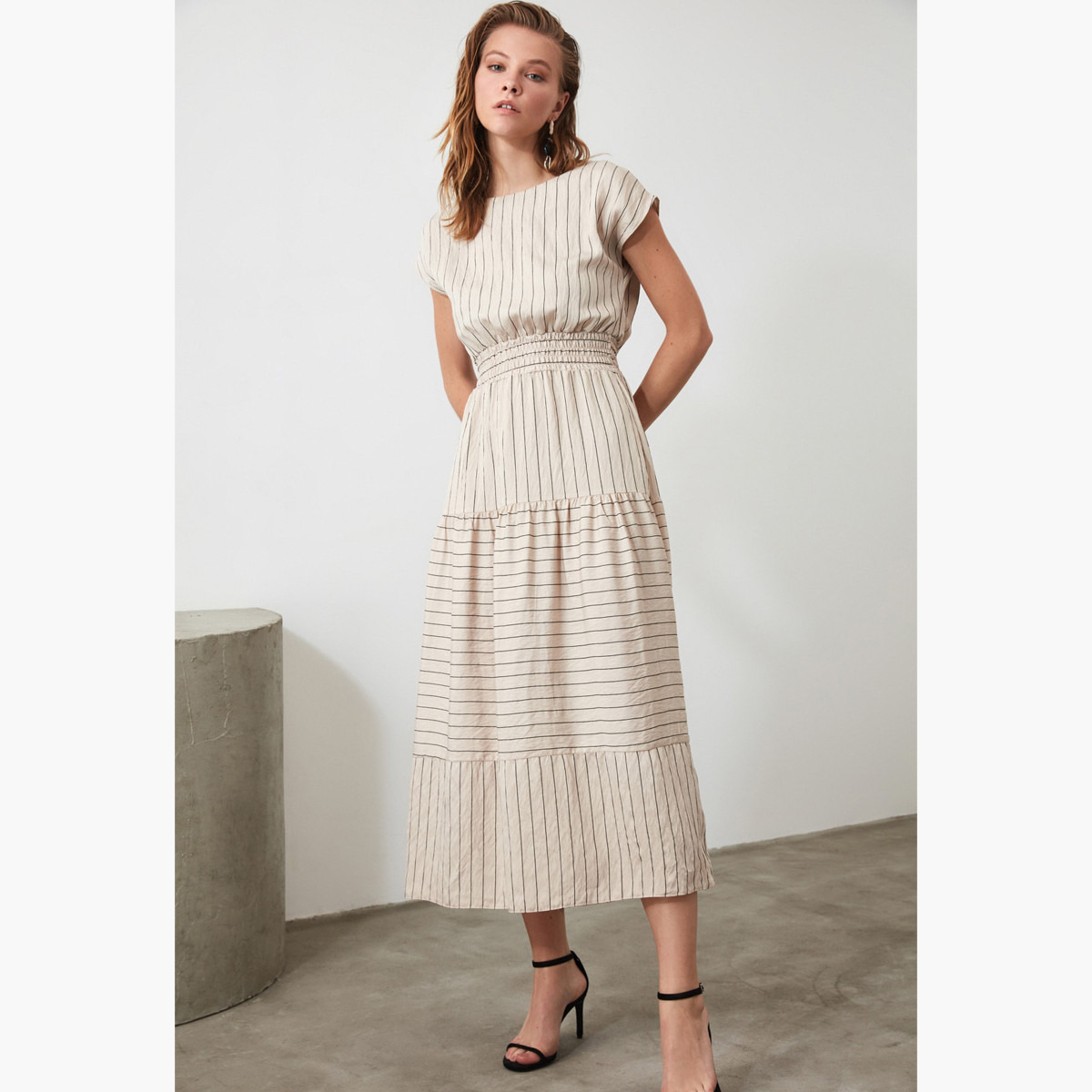 فستان طويل مخطط بأكمام متصلة من ترينديول-women-clothing-dresses-image-3