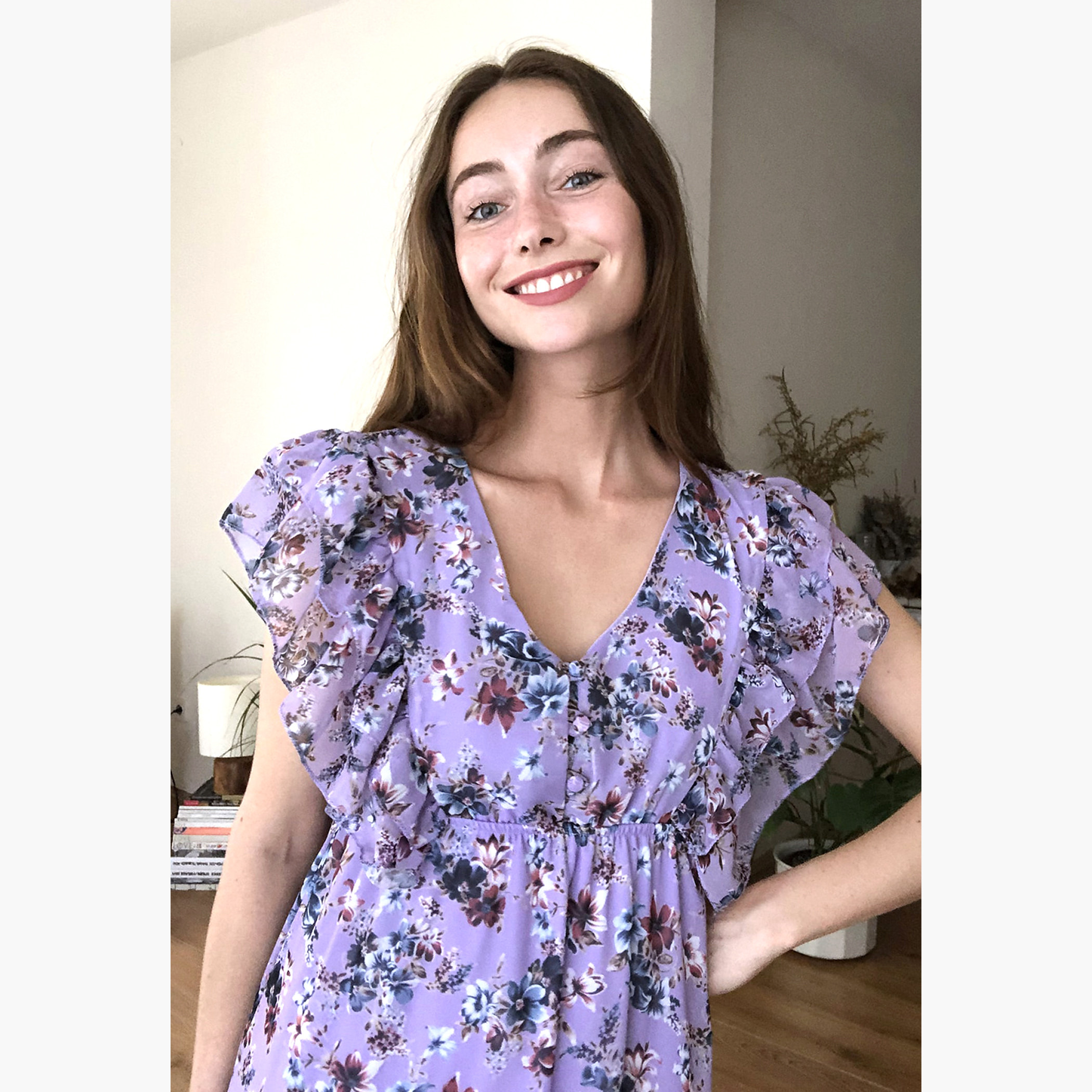 فستان إيه لاين ميدي بياقة v وأكمام كاب وطبعات زهرية من ترينديول-women-clothing-dresses-image-3