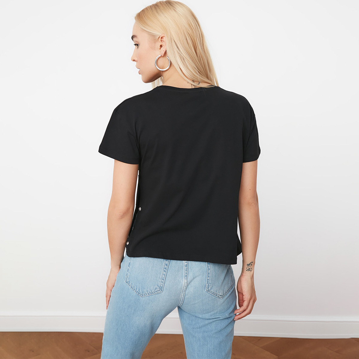 Trendyol Women Cotton Solid Black T-Shirt-women-clothing-tshirts-image-7