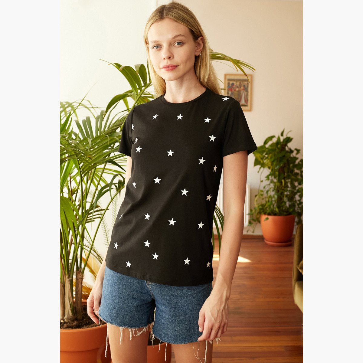 Trendyol Star Print T-shirt with Crew Neck and Short Sleeves-women-clothing-tshirts-image-2