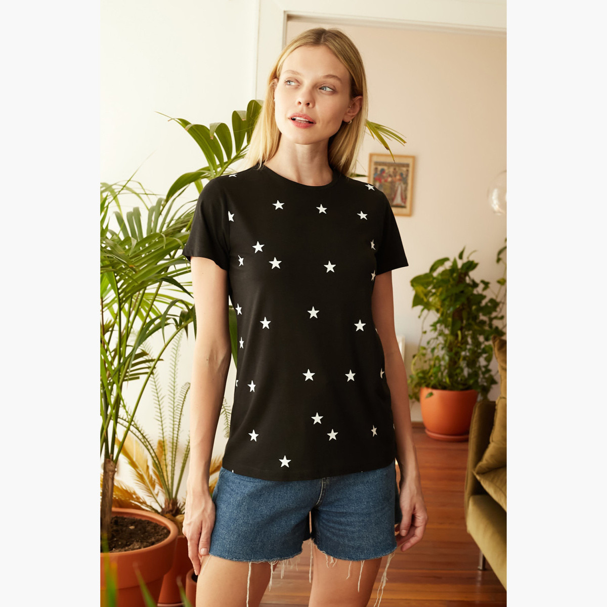 Trendyol Star Print T-shirt with Crew Neck and Short Sleeves-women-clothing-tshirts-image-3
