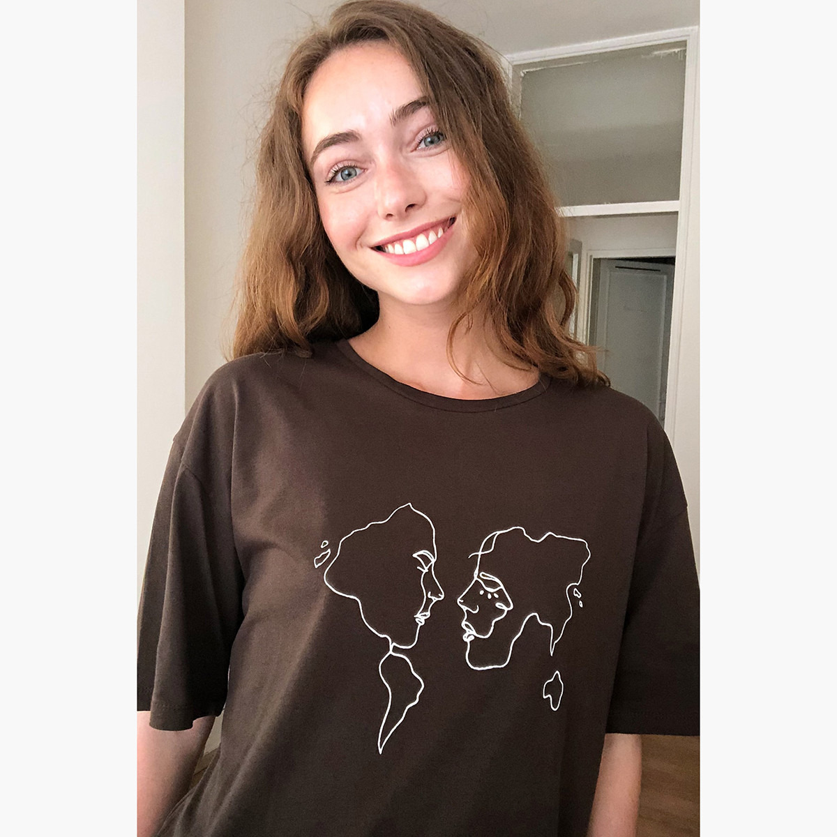 تيشيرت بياقة مستديرة وأكمام قصيرة وطبعات جرافيك من ترينديول-women-clothing-tshirts-image-2