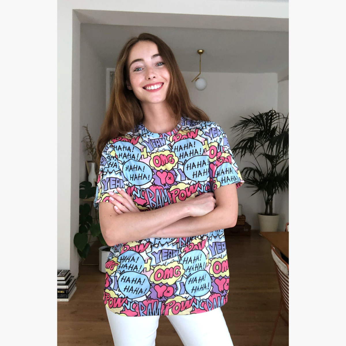 تيشيرت بياقة ضيّقة وأكمام قصيرة وطبعات جرافيك من ترينديول-women-clothing-tshirts-image-4