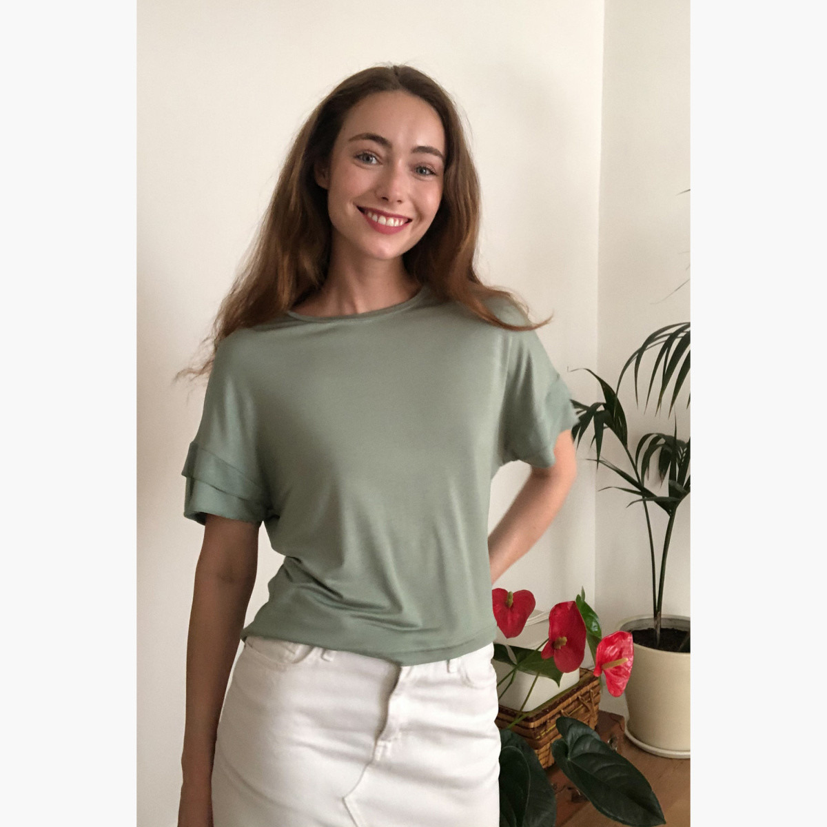 Trendyol Solid Crew Neck T-shirt with Short Sleeves-women-clothing-tshirts-image-2