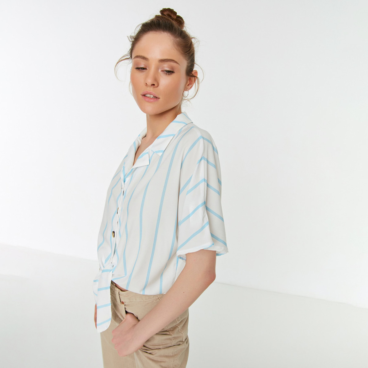 Trendyol Women White Striped Tie Knot Crop Collared Shirt-women-clothing-shirtsandblouses-blouses-image-2