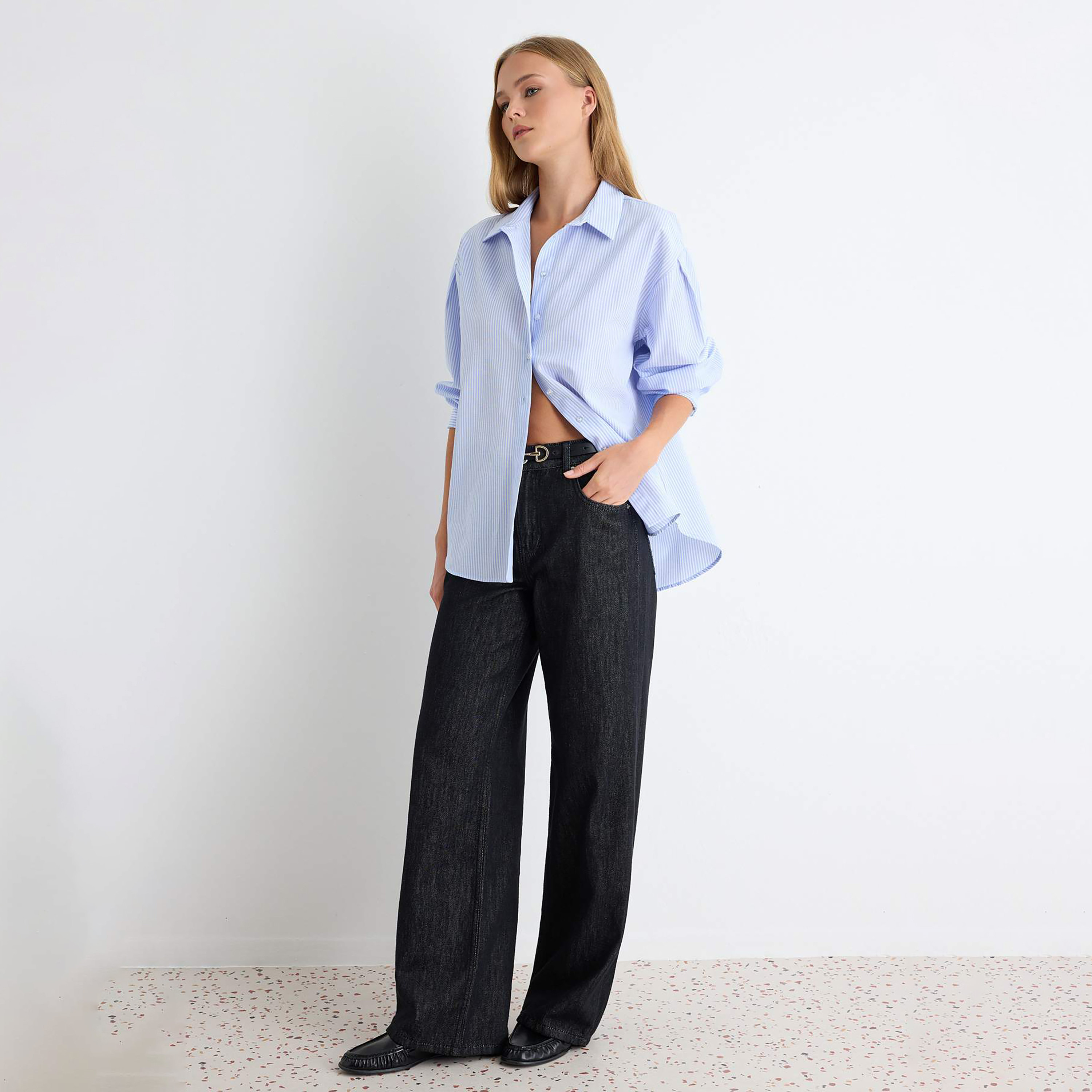 قميص حريمي أزرق مخطط بياقة قميص وأكمام منسدلة من تريندي يول ميلا-women-clothing-shirtsandblouses-shirts-image-2
