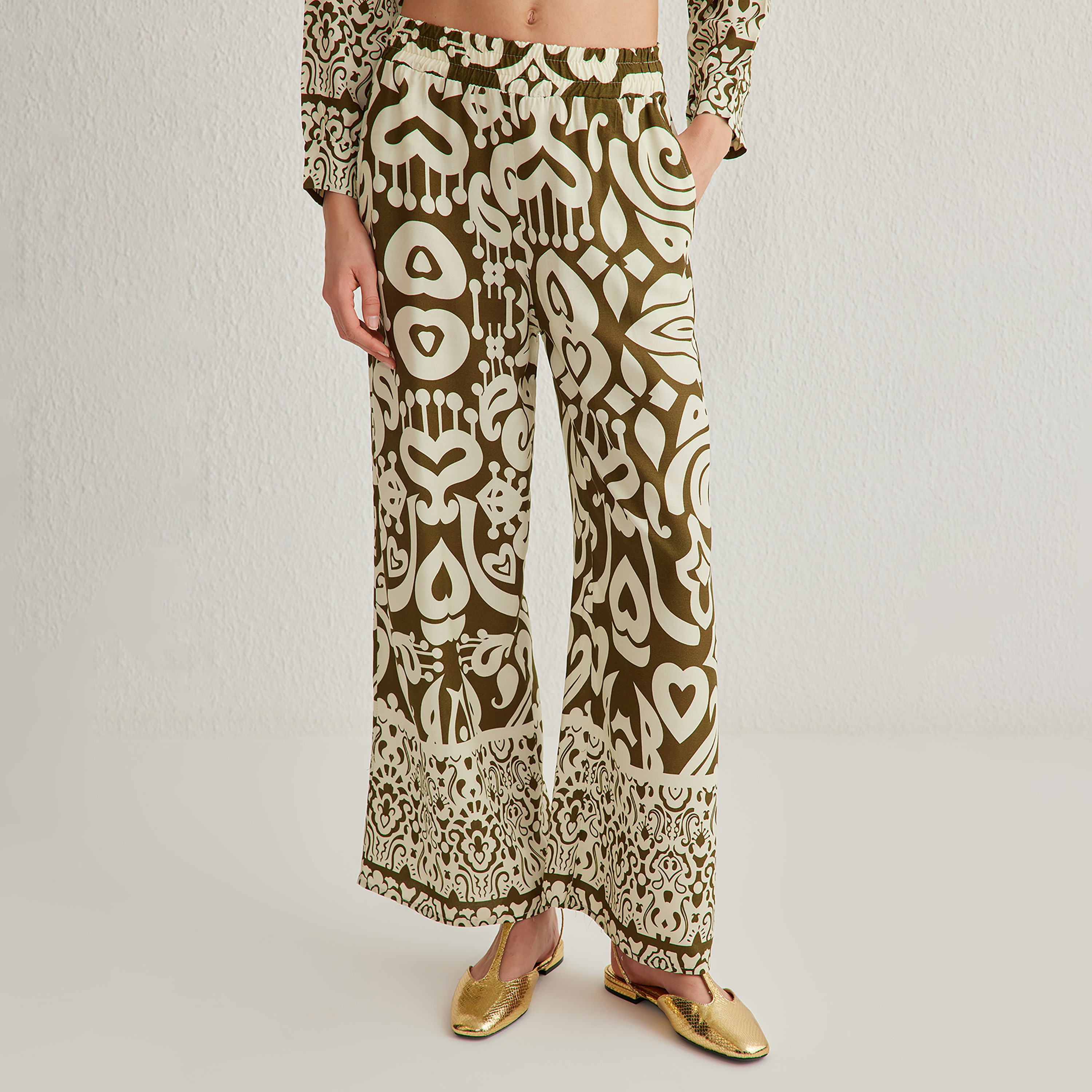 Multicolor Paisley Print Collared Women's Shirt & Trousers Set-women-clothing-coordsets-image-4