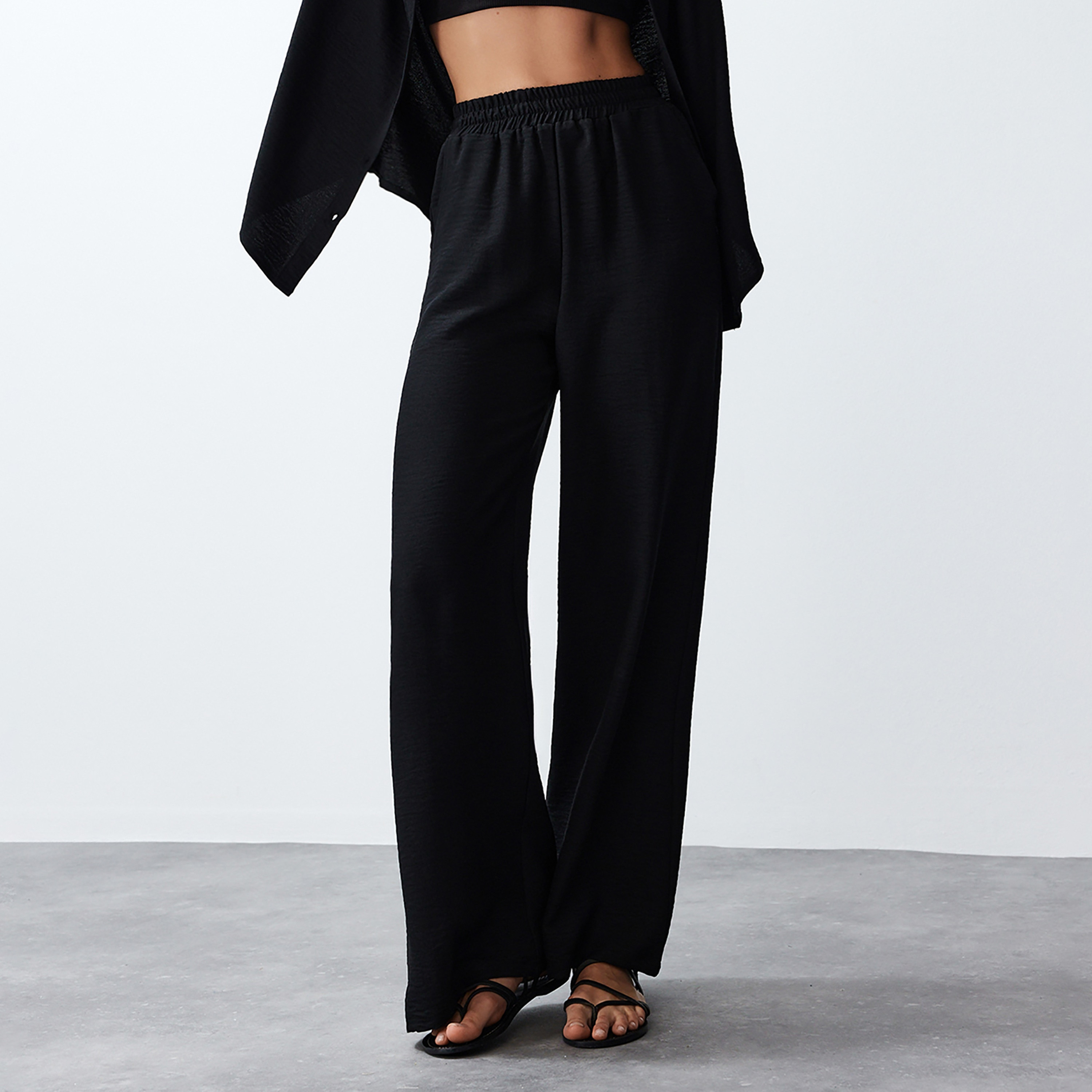 Trendyolmilla Textured Collared Roll-Up Sleeves Cotton Women's Shirt & Trousers Set-women-clothing-coordsets-image-4