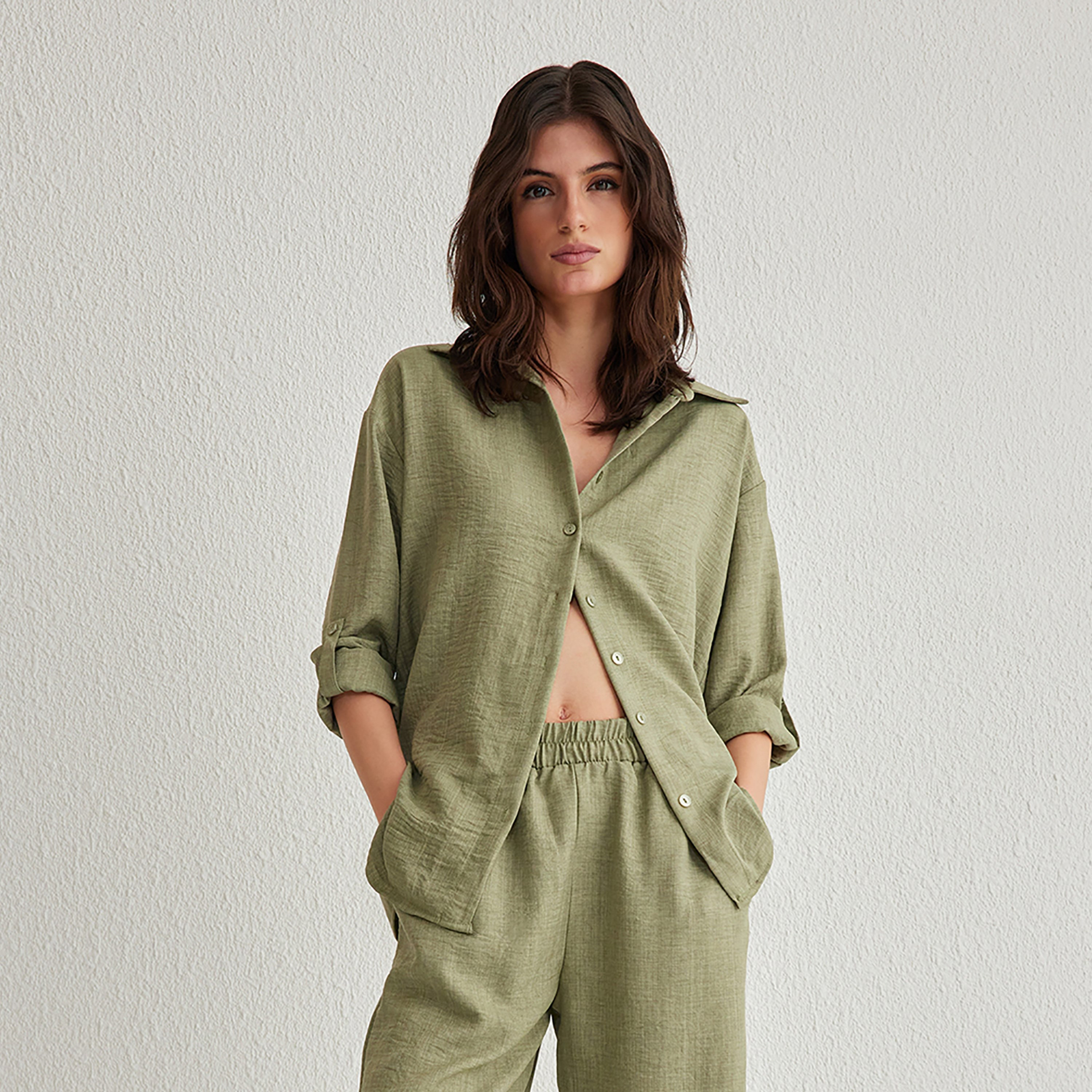 Trendyolmilla Textured Collared Roll-Up Sleeves Cotton Women's Shirt & Trousers Set-women-clothing-coordsets-image-3