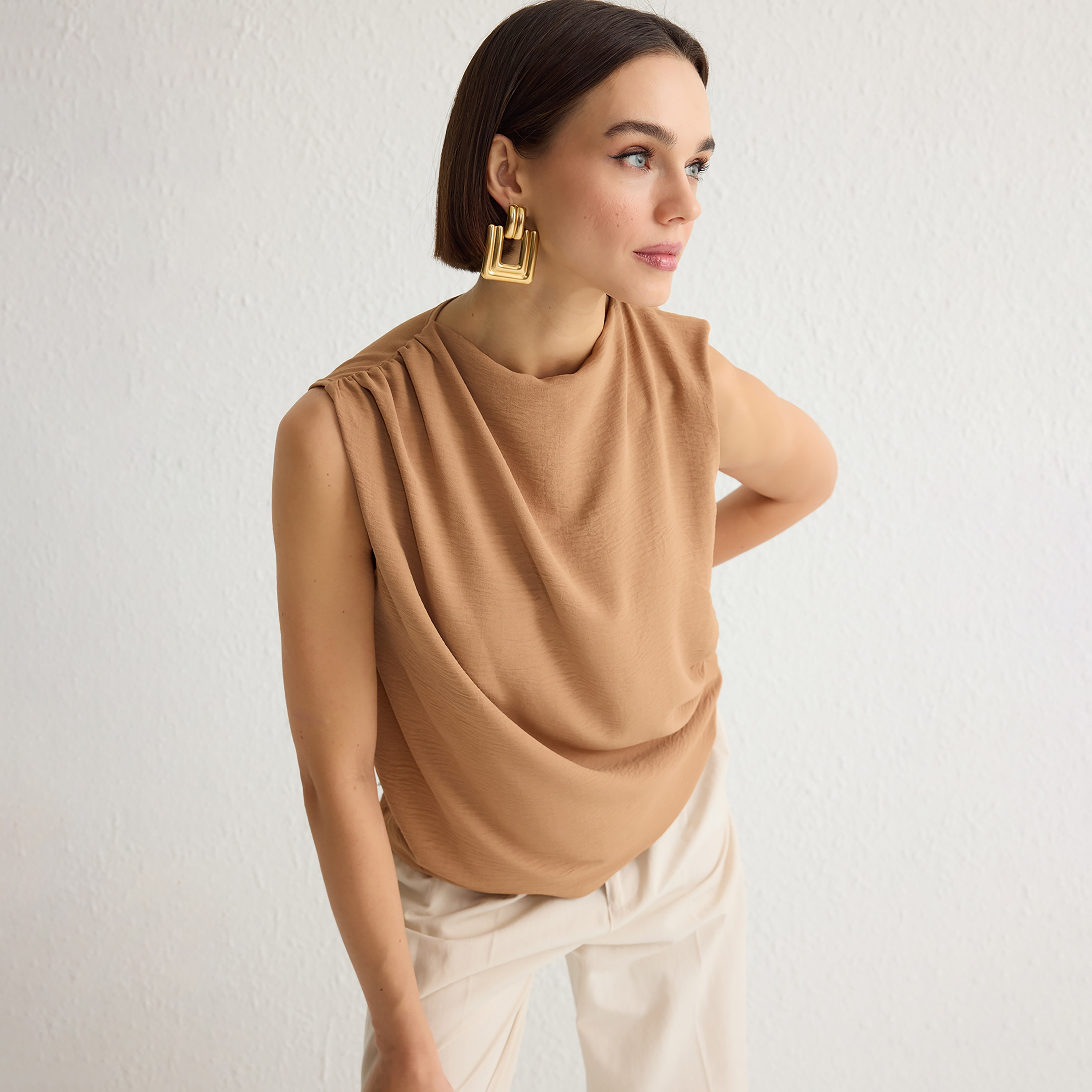 Trendyolmilla Brown Textured Mock Neck Women's Top-women-clothing-shirtsandblouses-blouses-image-1