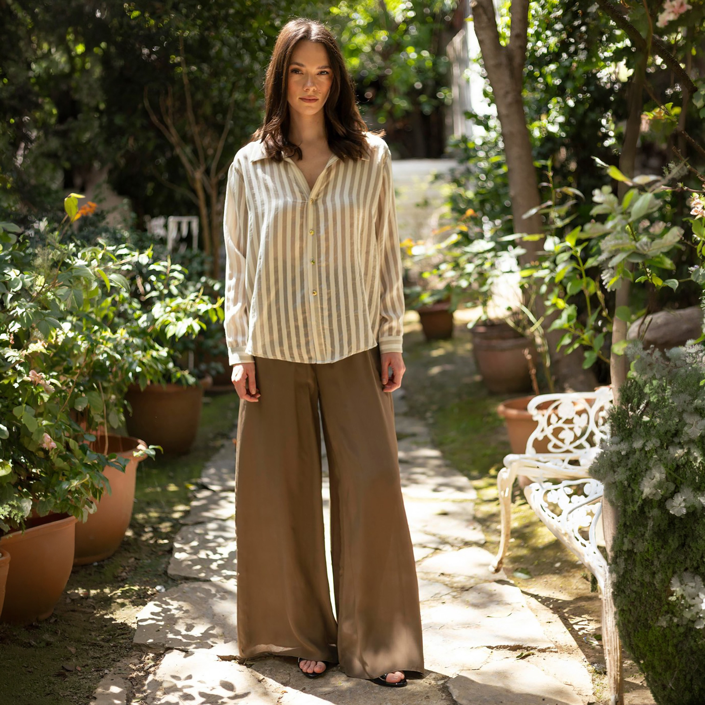 قميص حريمي مخطط بياقة من تريندyol-women-clothing-shirtsandblouses-shirts-image-2