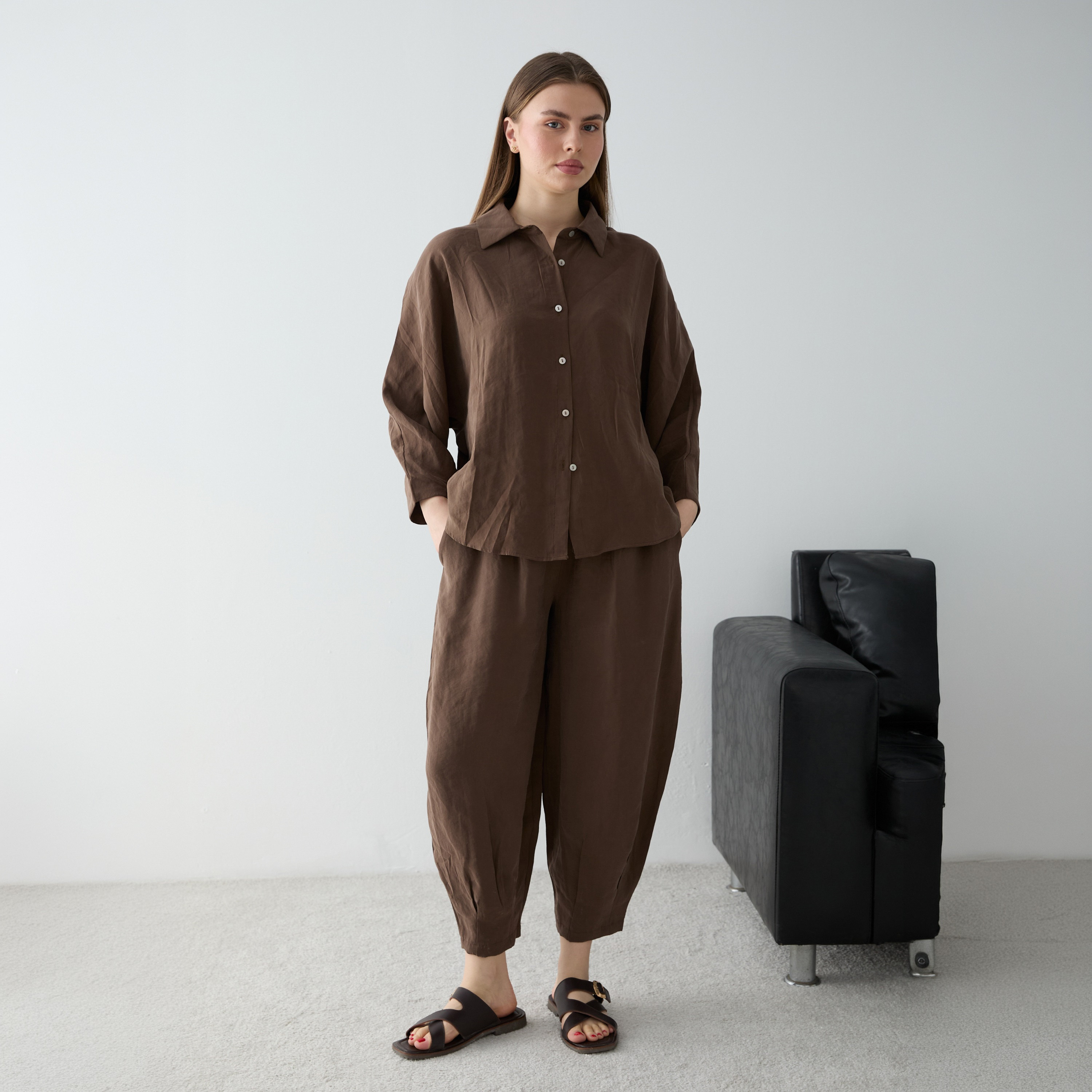 طقم قميص وبنطلون حريمي بياقة من ترينديول ميلا-women-clothing-coordsets-image-1