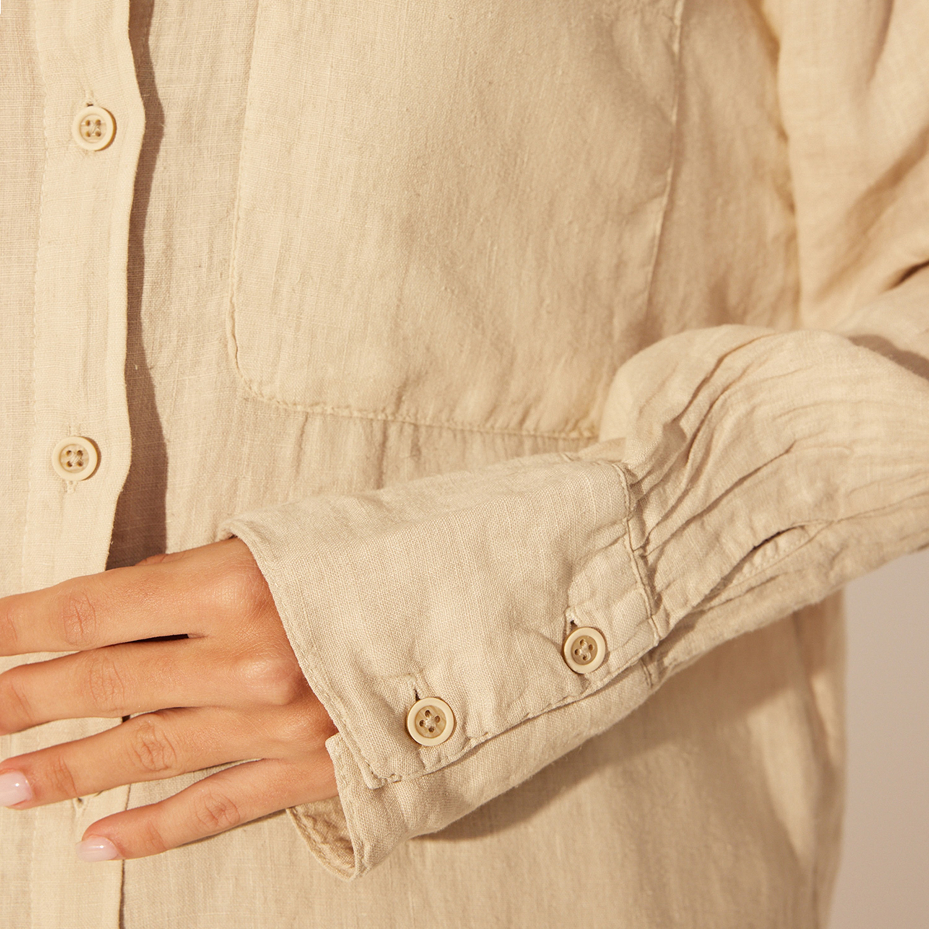 قميص حريمي بيج من قماش الكتان بياقة قميص وأكمام مسدلة من تريندyolميلا-women-clothing-shirtsandblouses-shirts-image-9