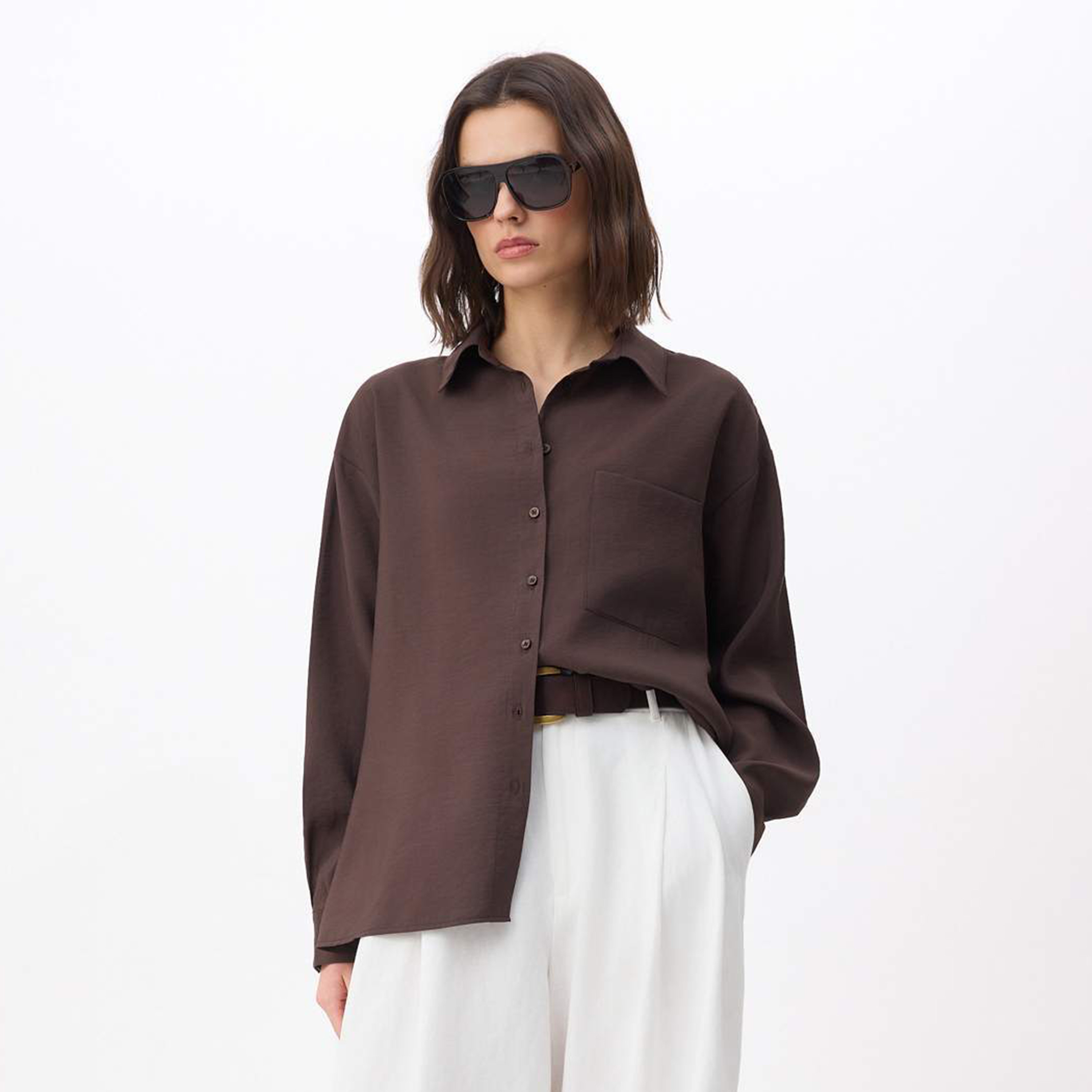 قميص حريمي بني بياقة مدببة وأكمام ساقطة من تريندyol ميلا-women-clothing-shirtsandblouses-shirts-image-1
