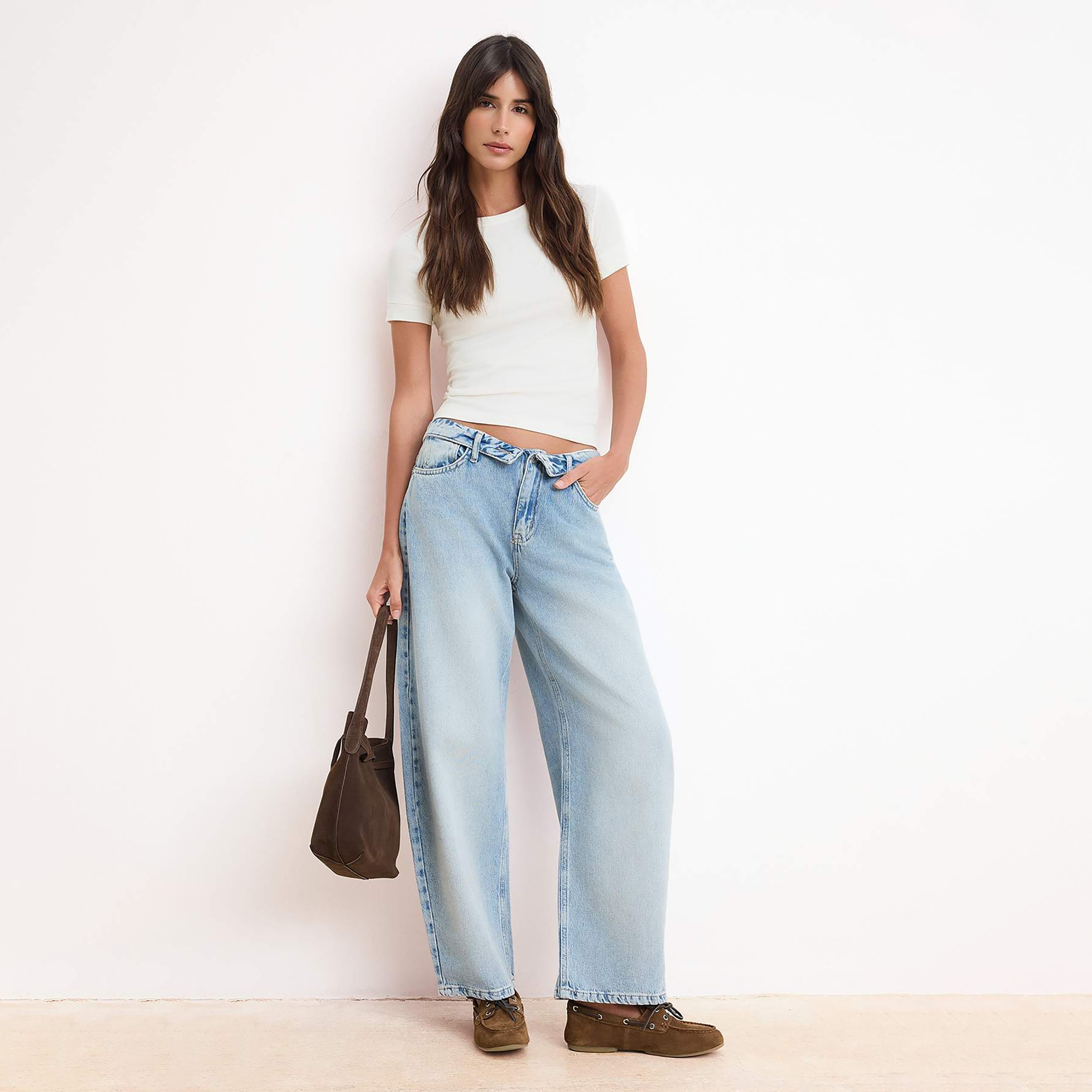 جينز حريمي أزرق بقصة أرجل باريل من تريندyol ميلا-women-clothing-jeans-image-2