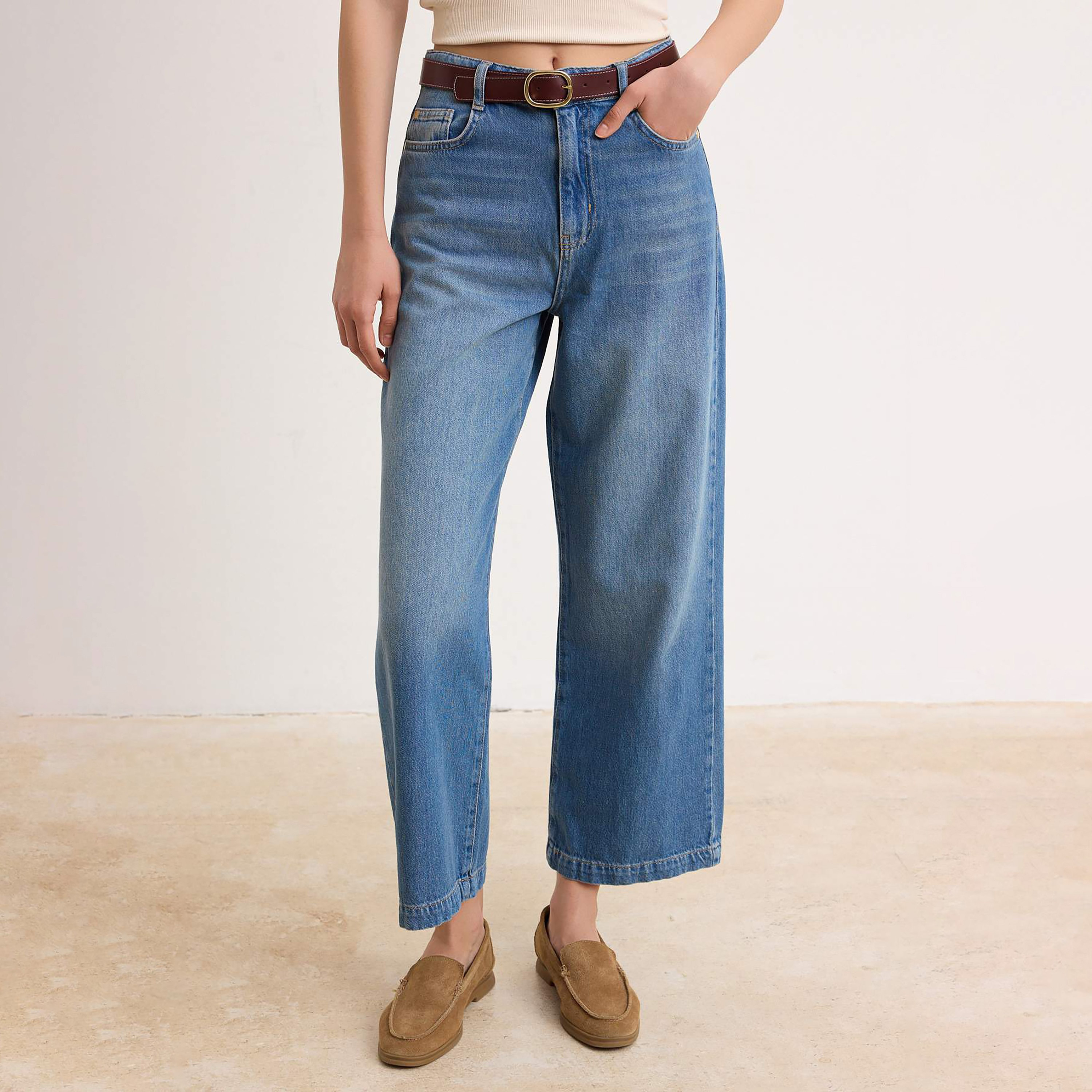 بنطلون جينز نسائي أزرق واسع الساقين-women-clothing-jeans-image-1