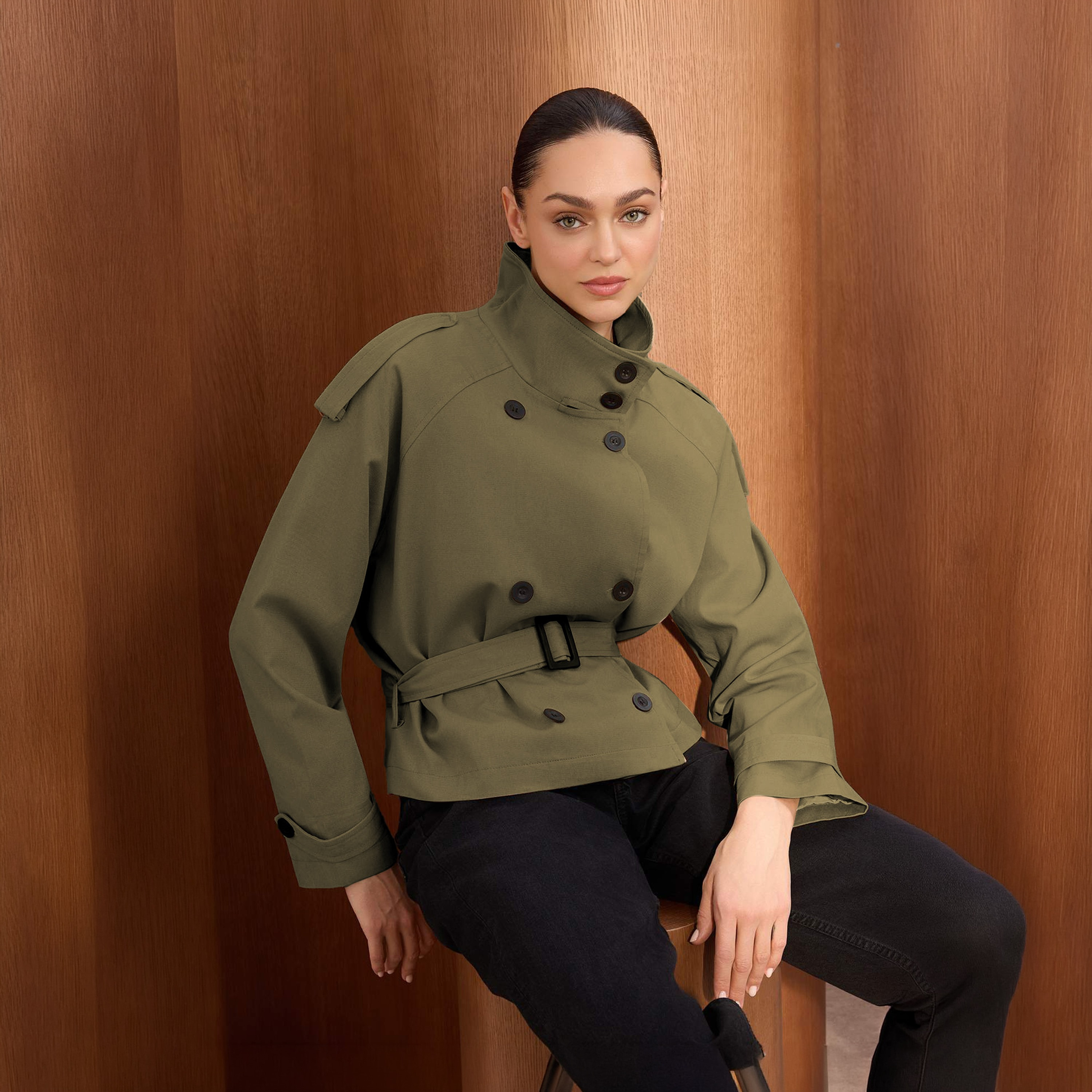 جاكيت ترنش حريمي قطن بياقة قمعية وأكمام راجلان من تريندyول ميلا-women-winterwear-coatsandjackets-coats-image-1