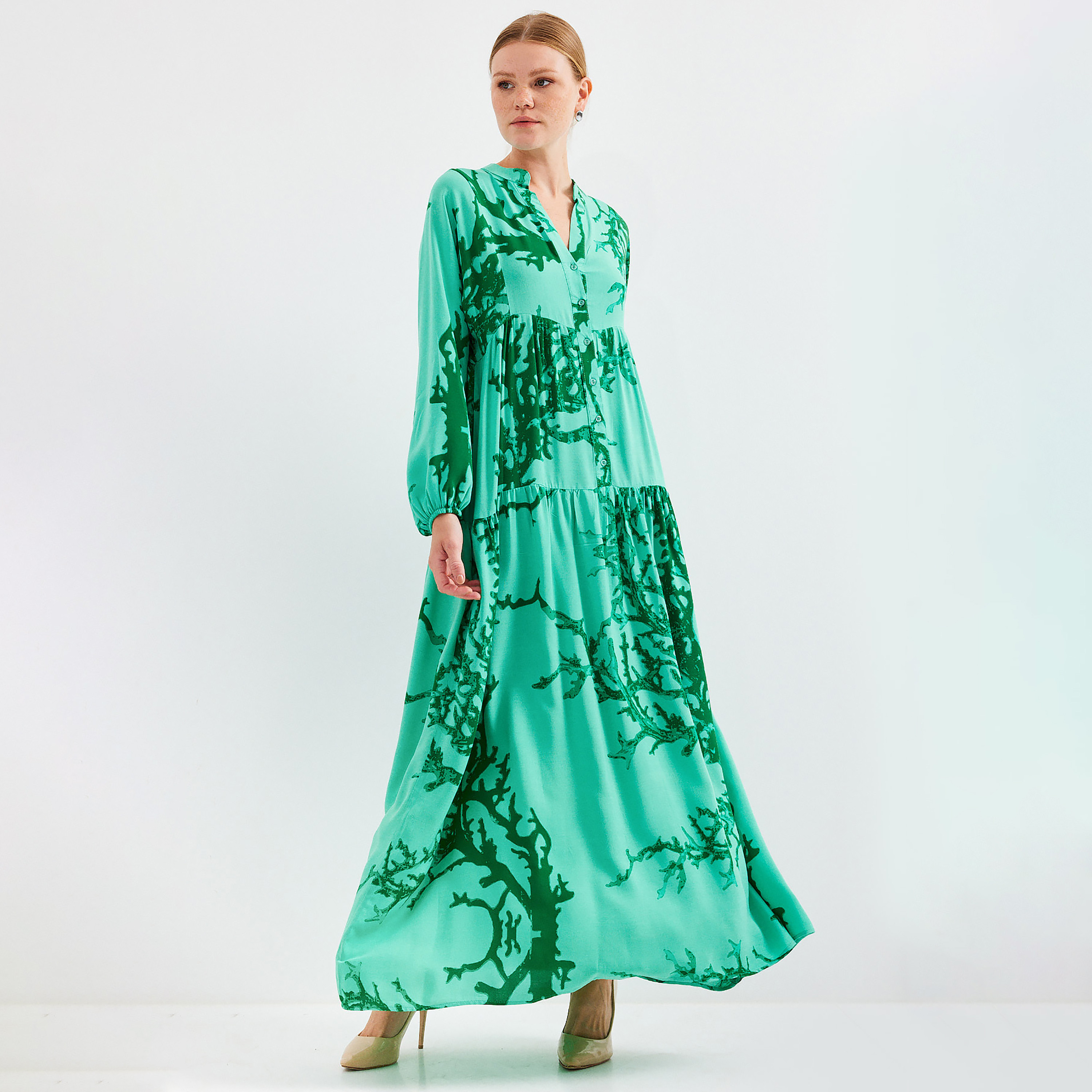 فستان ماكسي نسائي واسع بياقة ماندارين وطبعة تجريدية خضراء من بيجدارت-women-clothing-dresses-image-1