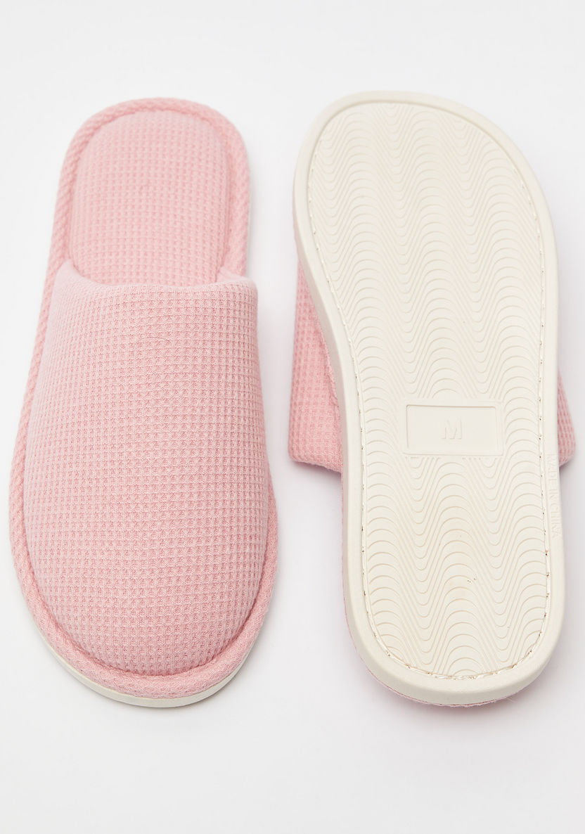 Textured Closed Toe Bedroom Slide Slippers-Women%27s Bedroom Slippers-image-5