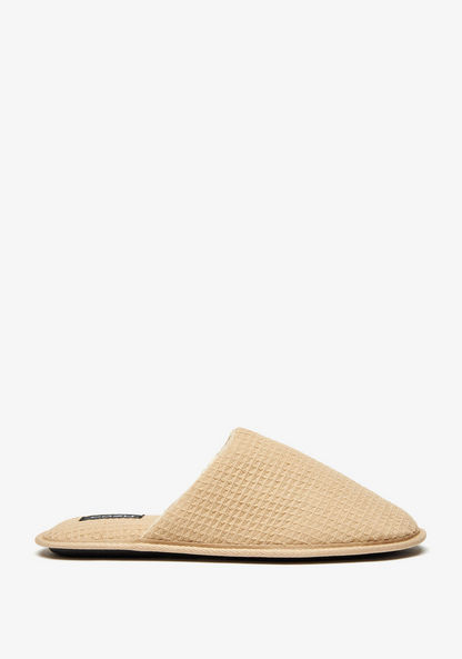 Cozy Textured Closed Toe Bedroom Slippers