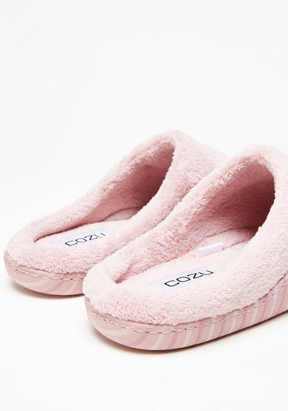 Cozy Textured Slip-On Bedroom Slippers