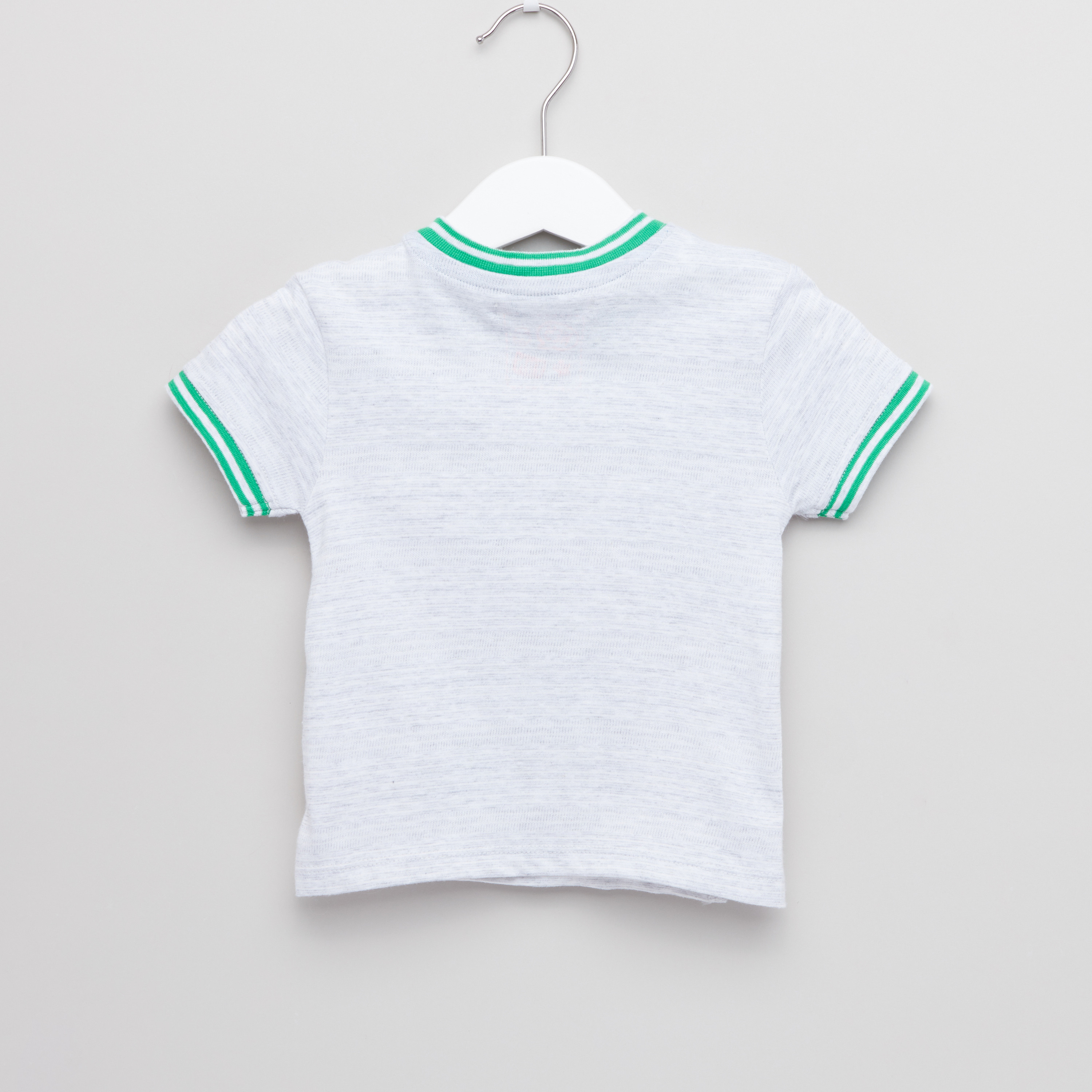 تيشيرت بطبعات جرافيكية وياقة مستديرة من جونيورز.-baby-boys-clothing-tshirtsandpolos-image-3