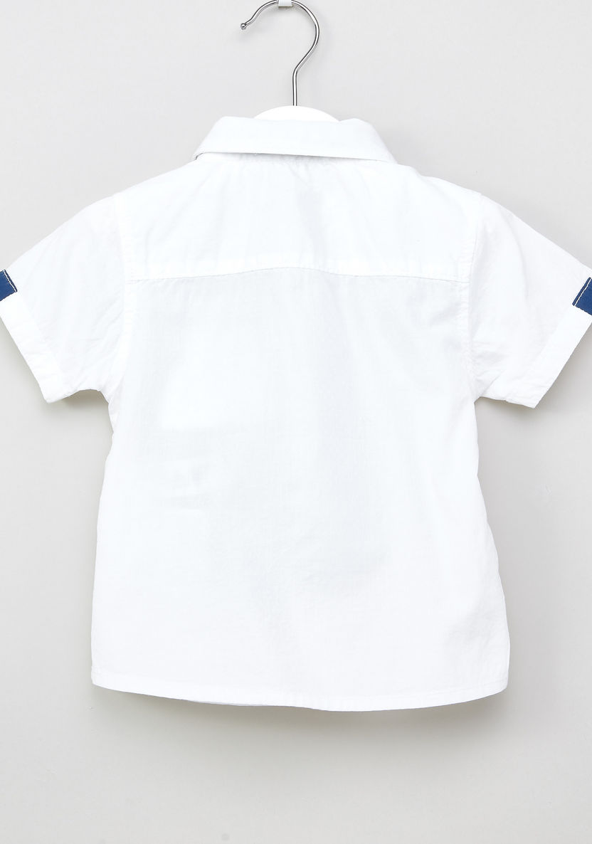 قميص سادة بأكمام قصيرة مع ربطة عنق مخططة من جونيورز-%D9%82%D9%85%D8%B5%D8%A7%D9%86-image-2