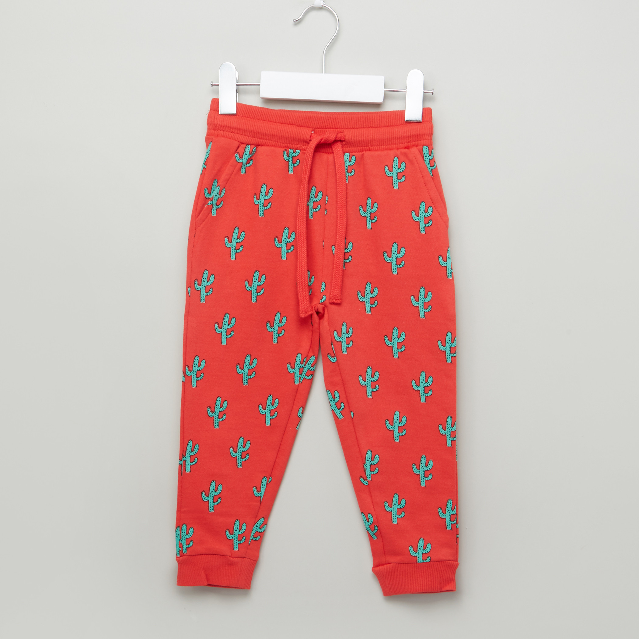 Juniors Printed Jog Pants with Elasticised Waistband and Drawstring-boys-clothing-bottoms-joggersandtrackpants-image-1