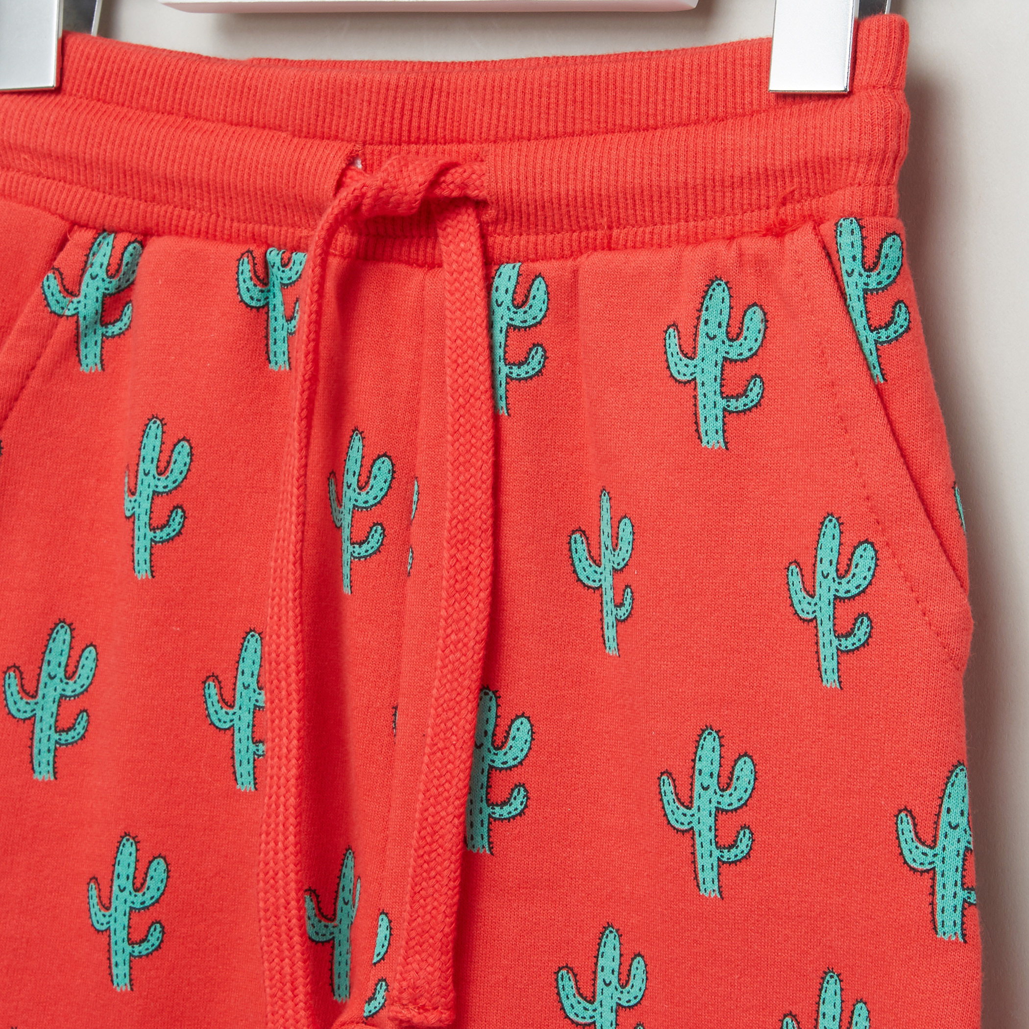 Juniors Printed Jog Pants with Elasticised Waistband and Drawstring-boys-clothing-bottoms-joggersandtrackpants-image-2