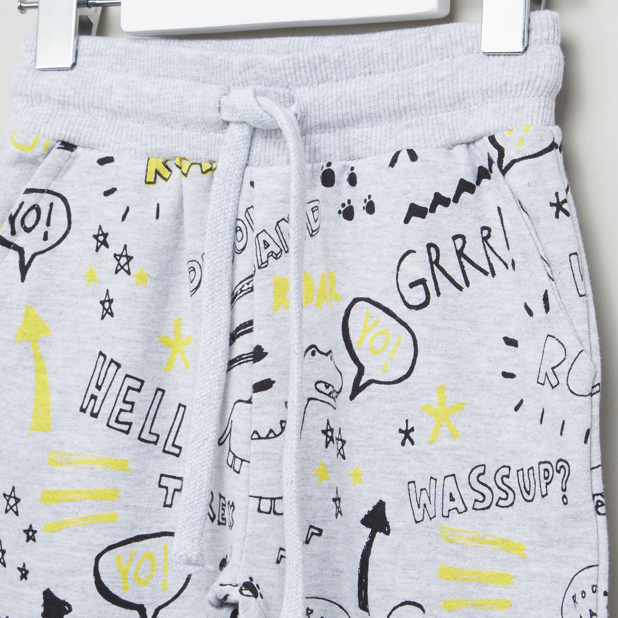 Juniors Printed Pocket Detail Jog Pants with Drawstring-boys-clothing-bottoms-joggersandtrackpants-image-2