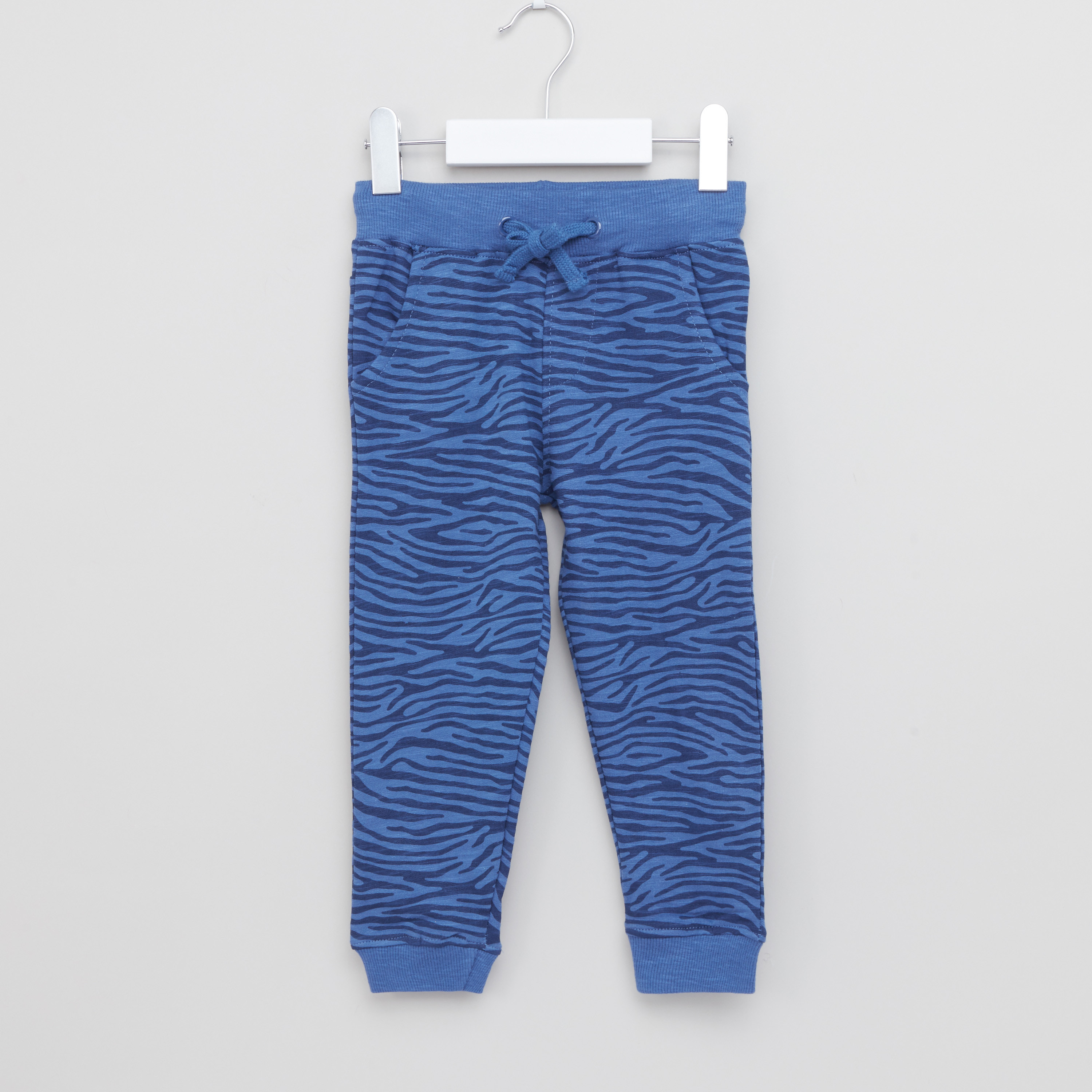 Juniors Printed T-Shirt with Jog Pants-boys-clothing-setsandcoords-image-3
