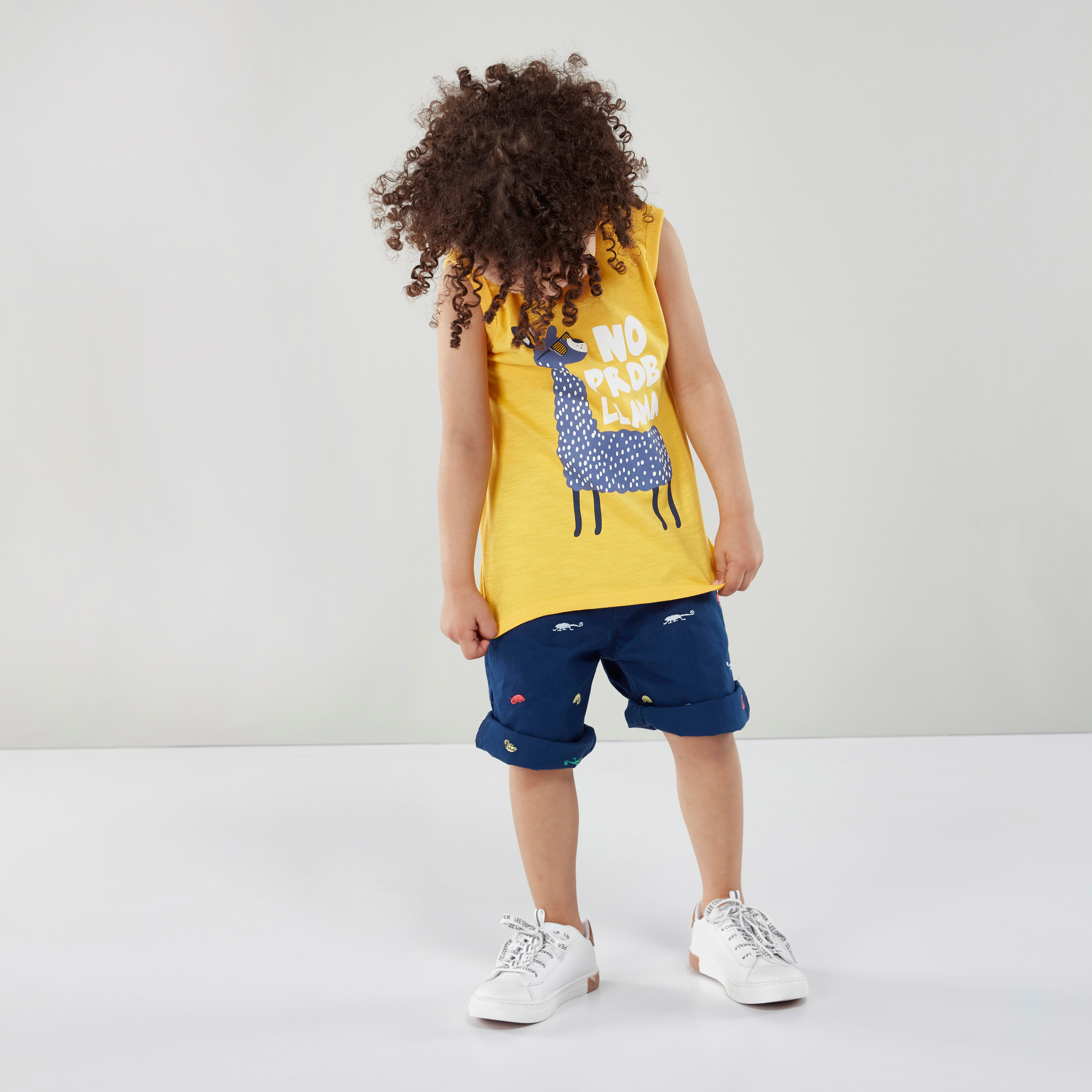 شورت بطبعات مع تفاصيل جيوب من جونيورز.-boys-clothing-bottoms-shorts-image-4