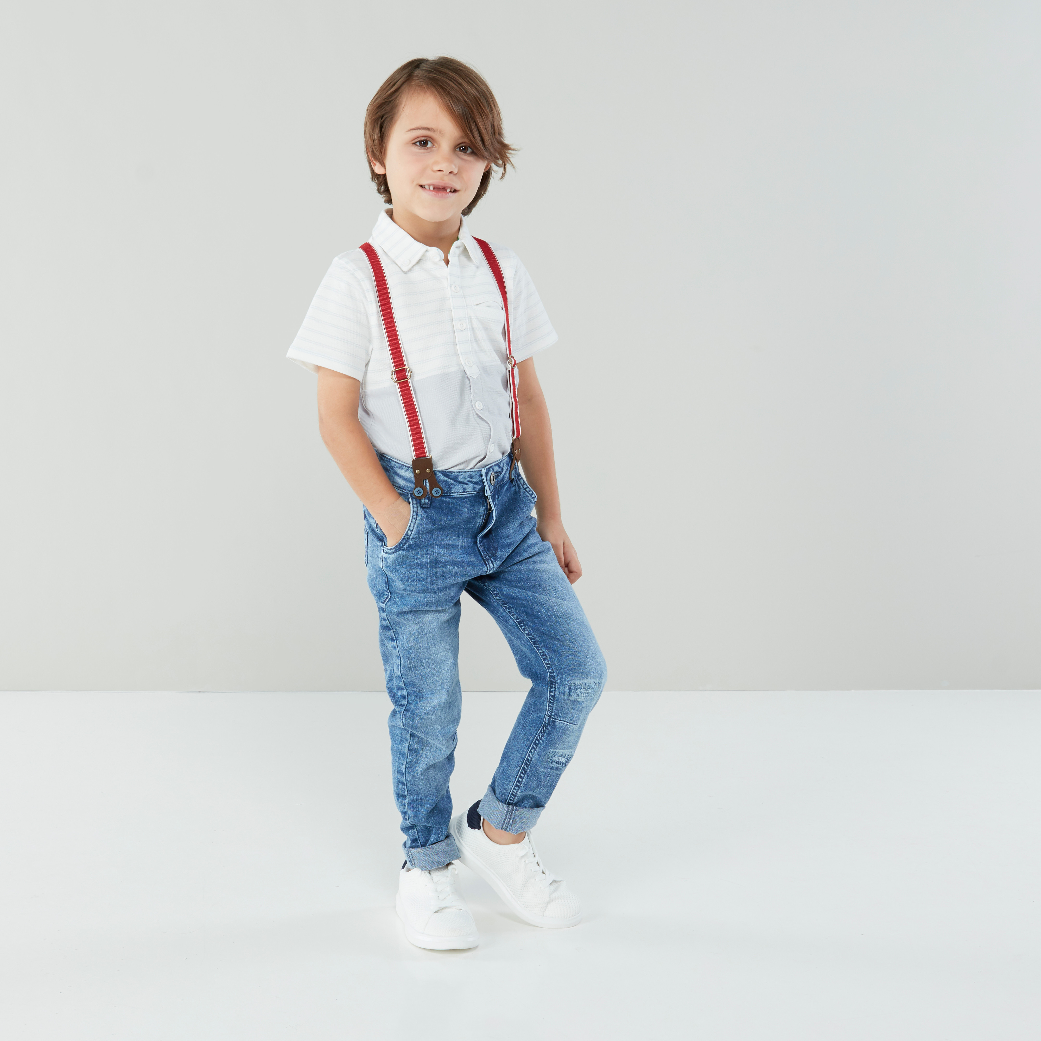 بنطال جينز ممزّق بجيوب و حمالات من لي كوبر-boys-clothing-bottoms-jeans-image-4